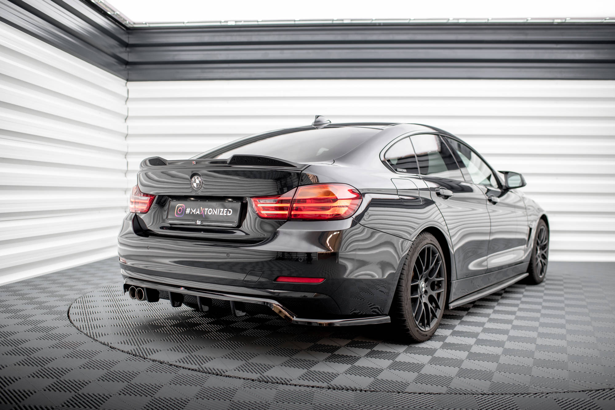 Baksplitter med diffuser BMW 4 Gran Coupe (F36) 2014-2017 | Glossy Black Edition – bilde 5