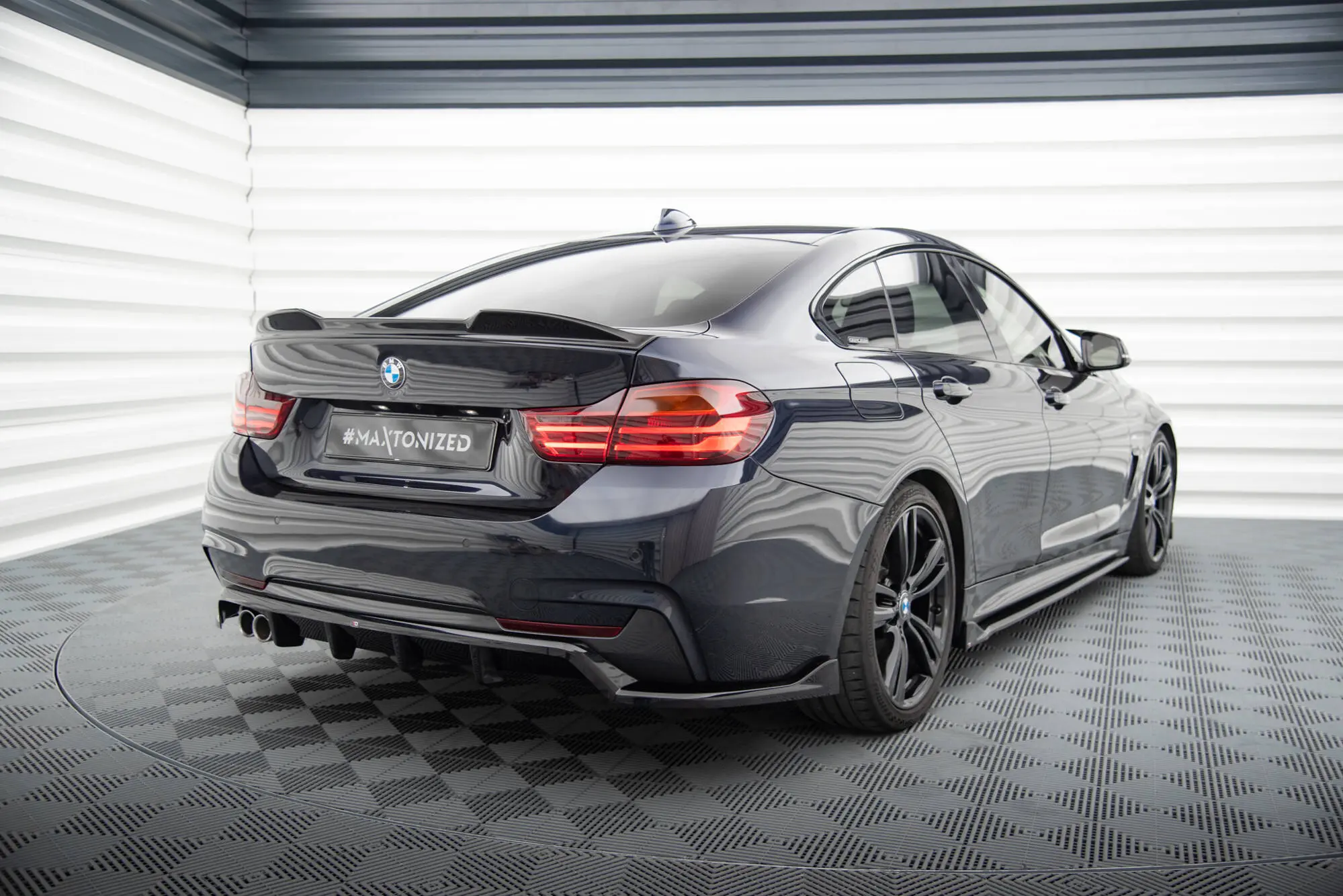 Baksplitter med diffuser BMW 4 Gran Coupe (F36) M-Pakke 2014 -2017 | Glossy Black Edition – bilde 3