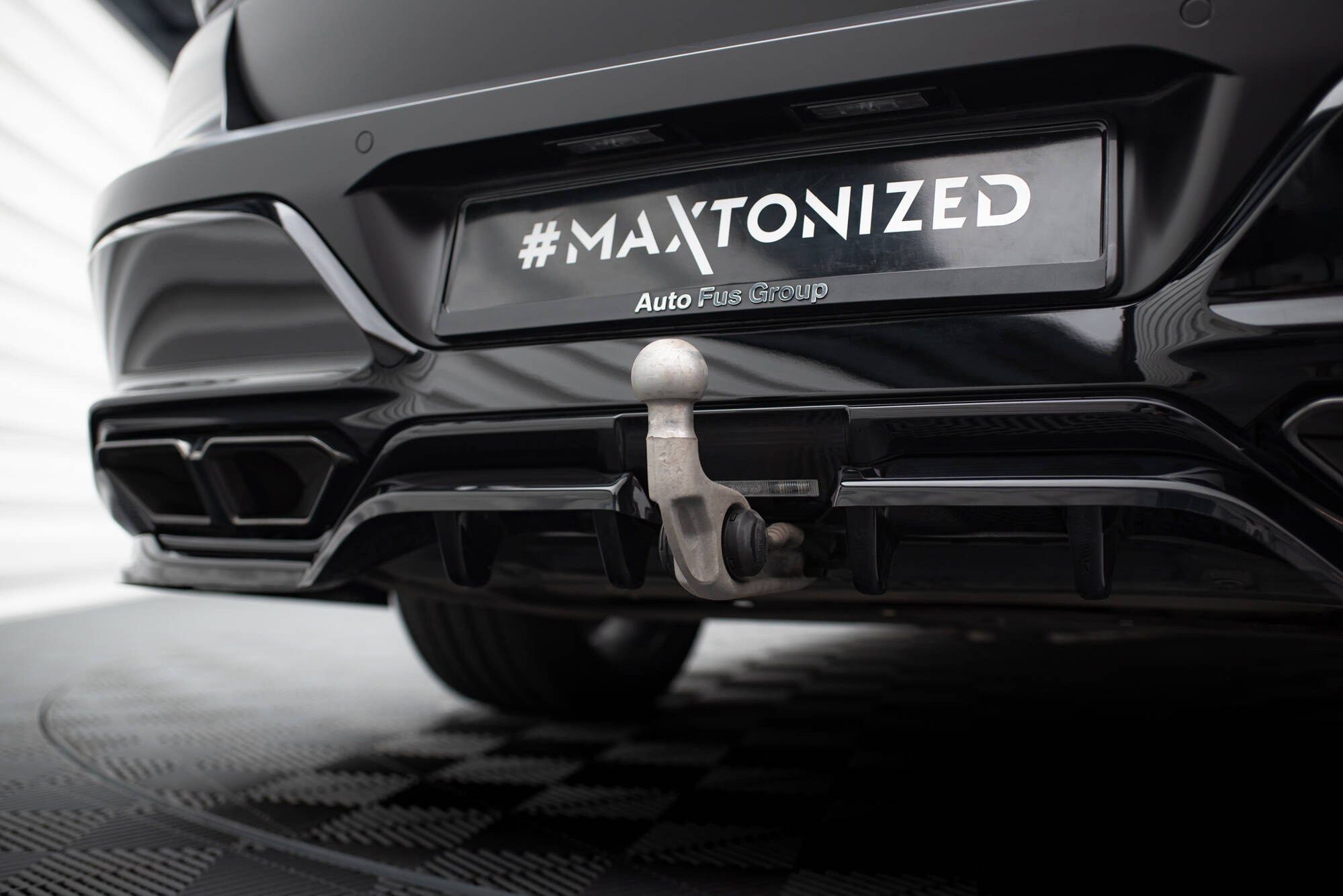 Baksplitter med diffuser BMW 7 (G70) 2022 -> | Glossy Black Edition – bilde 5