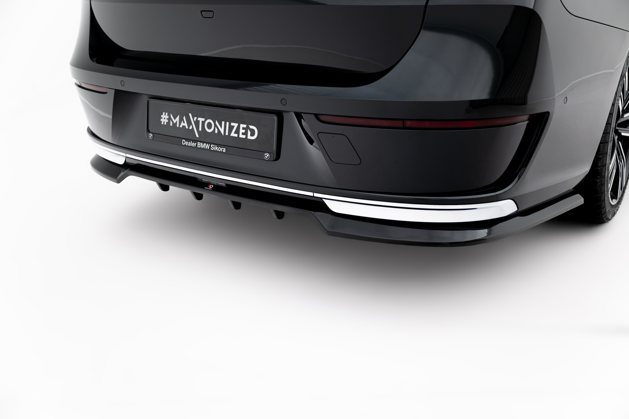 Baksplitter med diffuser BMW 7 (G70) 2022 ->  | Glossy Black Edition – bilde 2