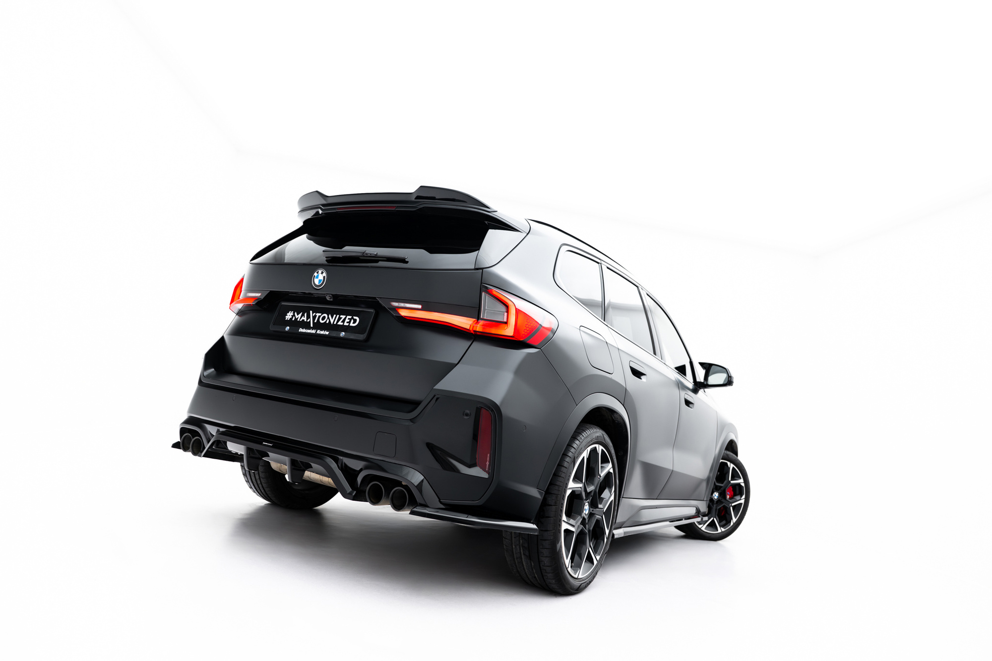 Baksplitter med diffuser BMW X1 M35i (U11) 2022 ->  | Glossy Black Edition