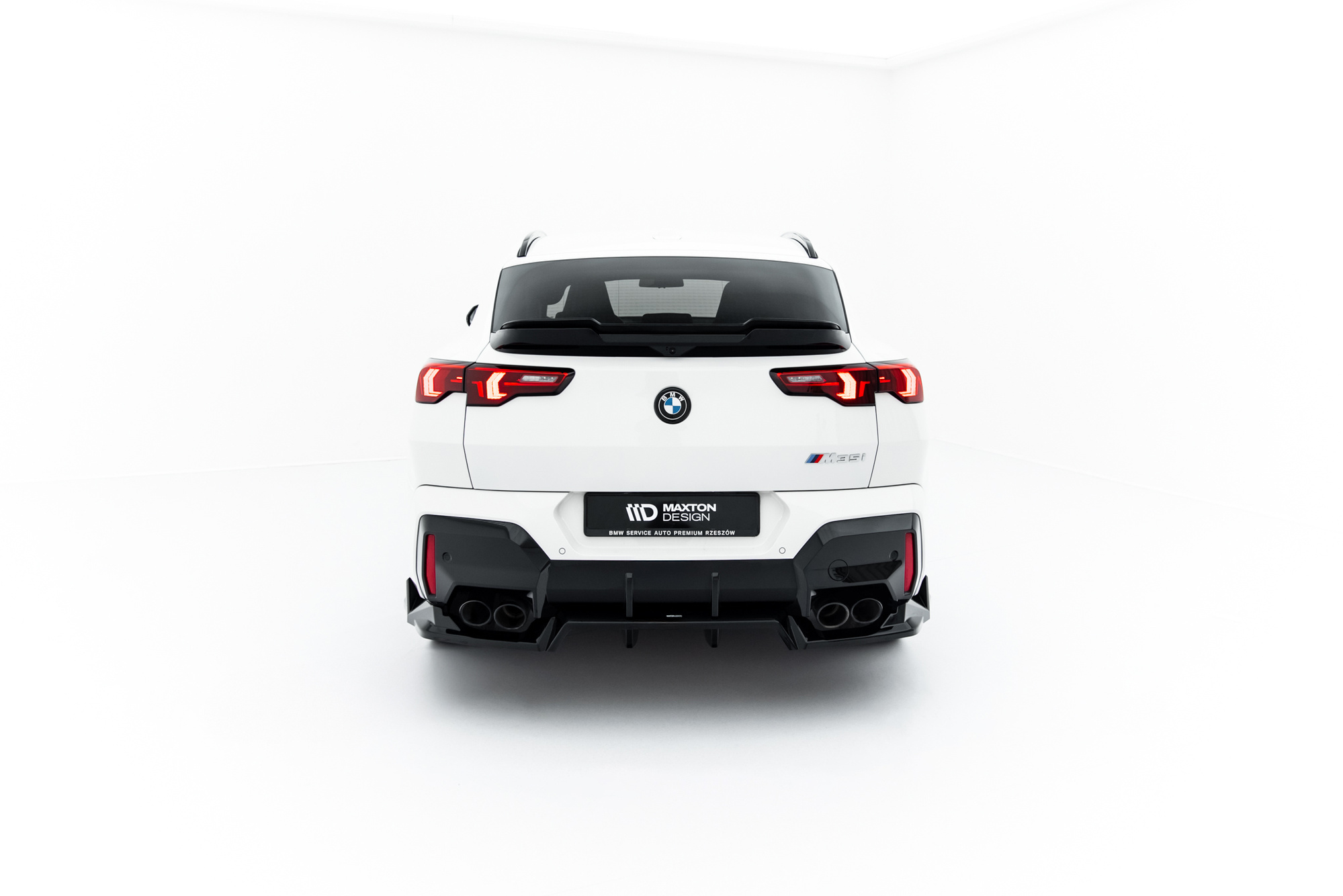 Baksplitter med diffuser BMW X2 M35i (U10) 2023 ->  | Glossy Black Edition – bilde 3