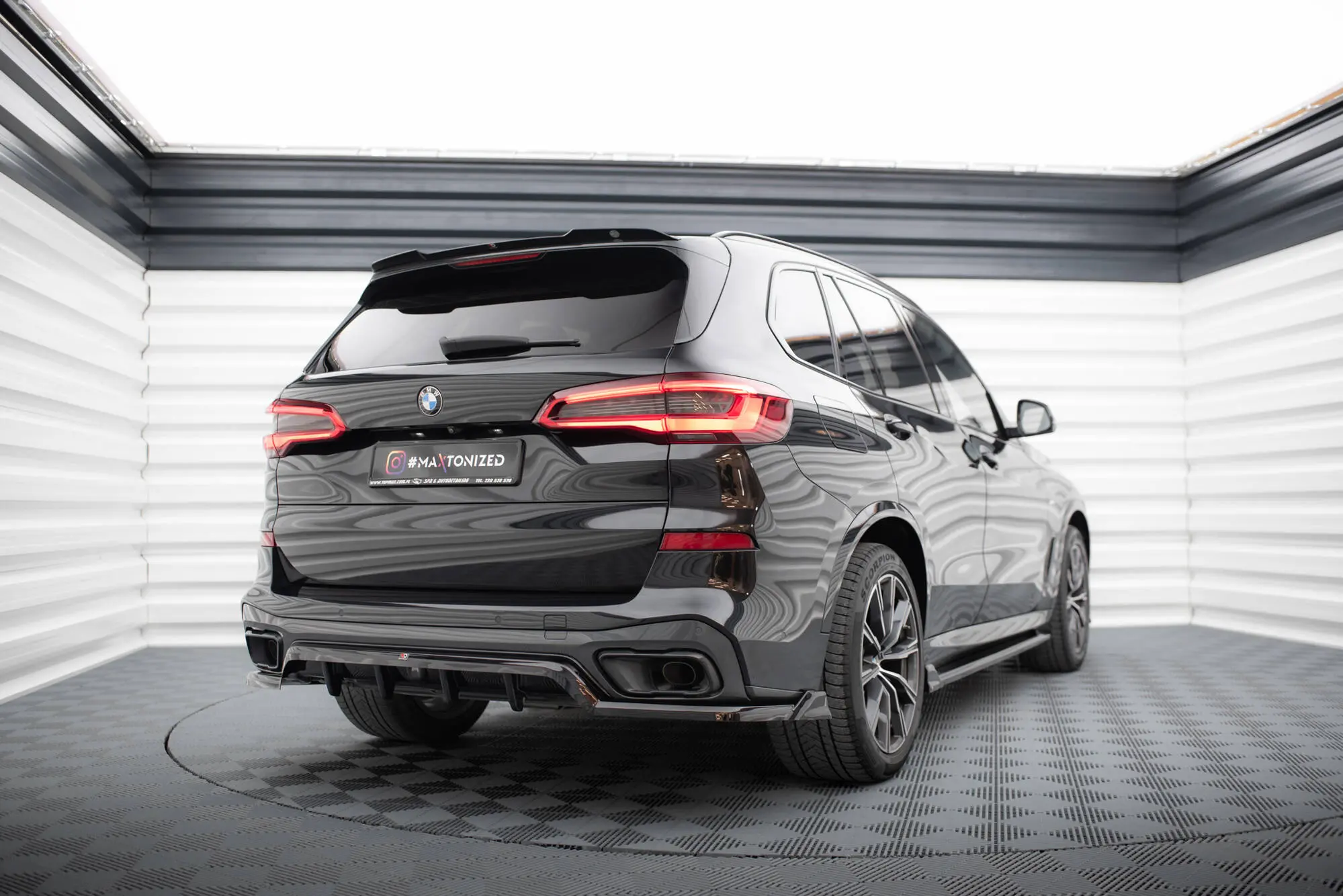 Baksplitter med diffuser BMW X5 (G05) M-Pakke 2018 - 2023 | Glossy Black Edition – bilde 4