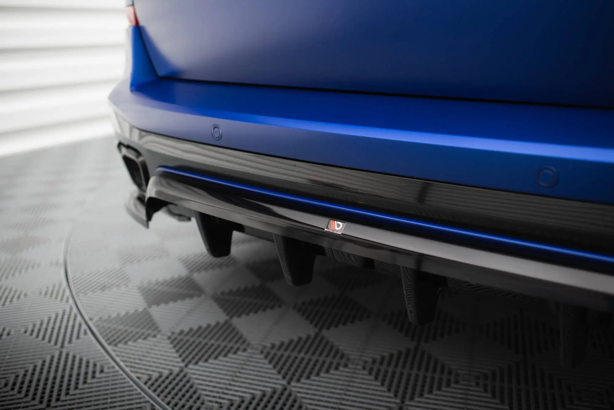 Baksplitter med diffuser BMW X5 (G05) M-Pakke Facelift 2023 - > | V.1 Glossy Black Edition – bilde 2