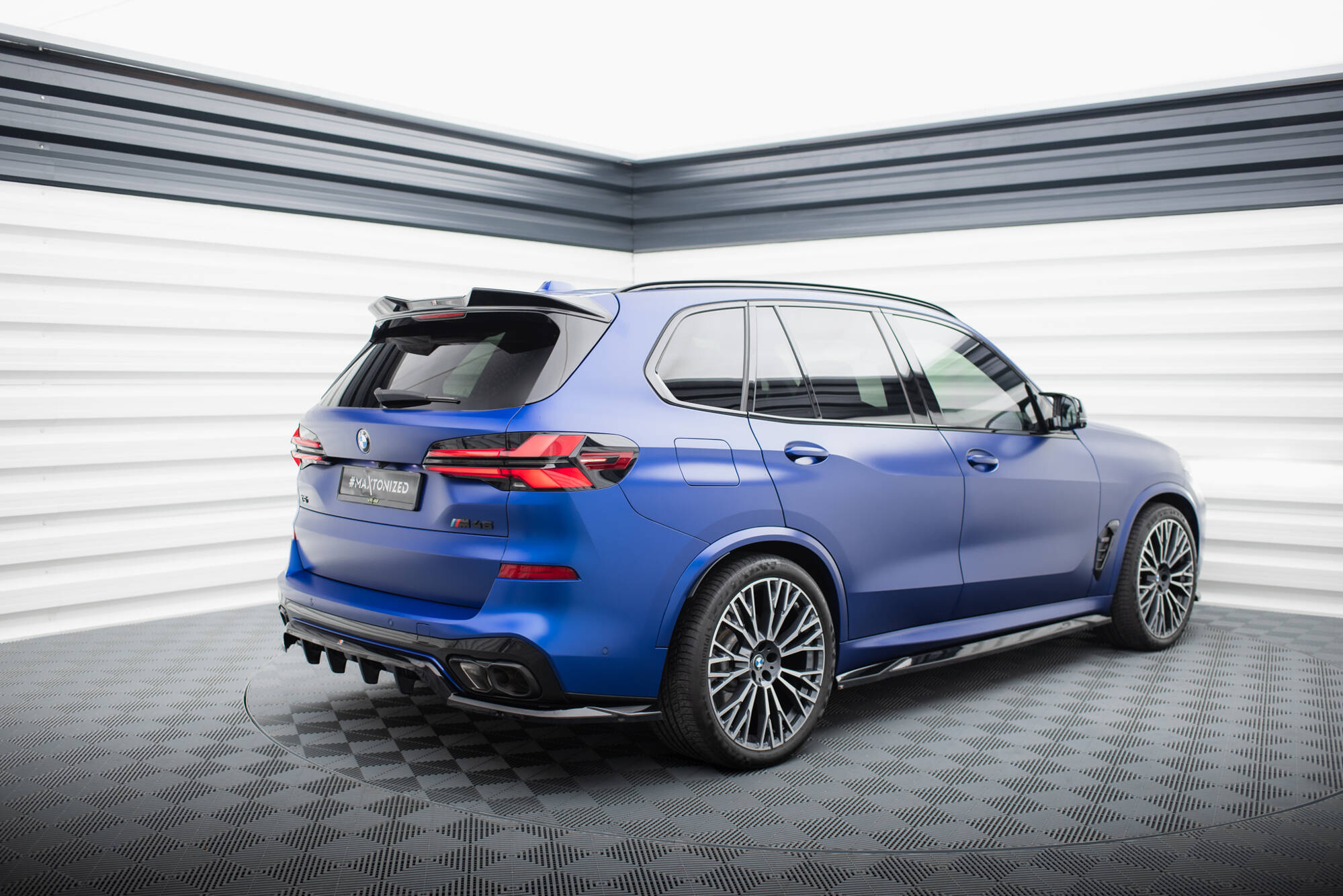 Baksplitter med diffuser BMW X5 (G05) M-Pakke Facelift 2023 - > | V.1 Glossy Black Edition – bilde 5