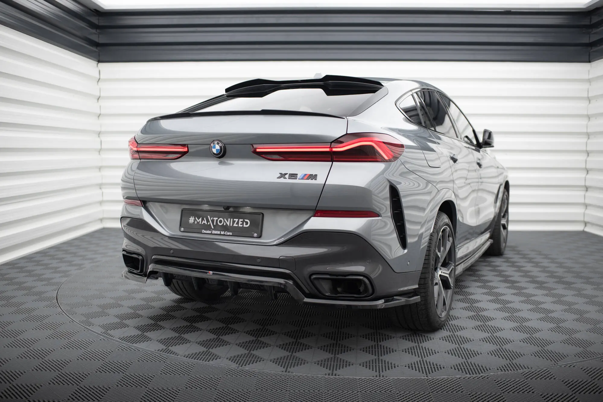 Baksplitter med diffuser BMW X6 (G06) M-Pakke Facelift 2023 - > | V.1 Glossy Black Edition – bilde 4