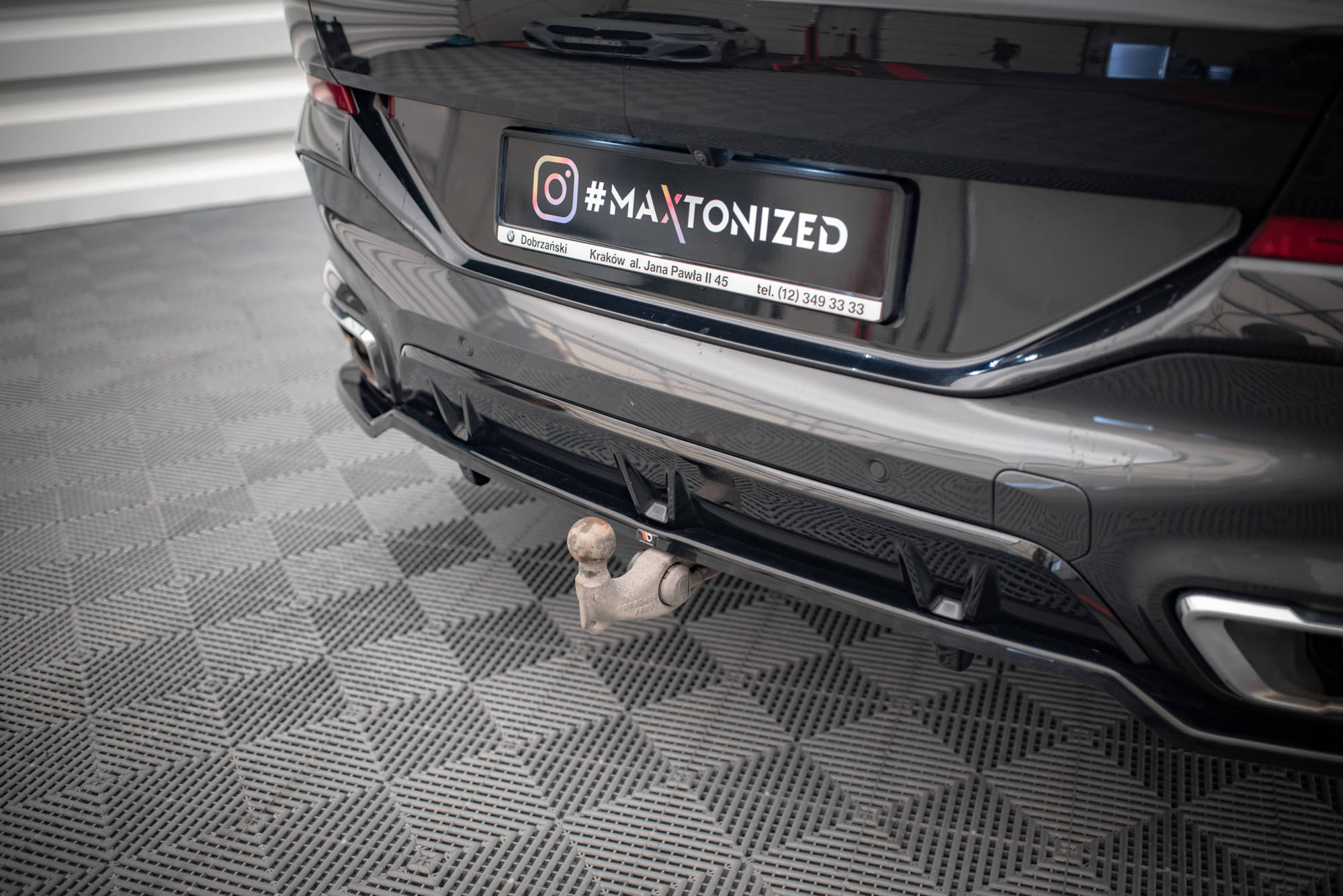 Baksplitter med diffuser BMW X6 M-Pack (G06) 2019 - 2023 | Glossy Black Edition V3 – bilde 5