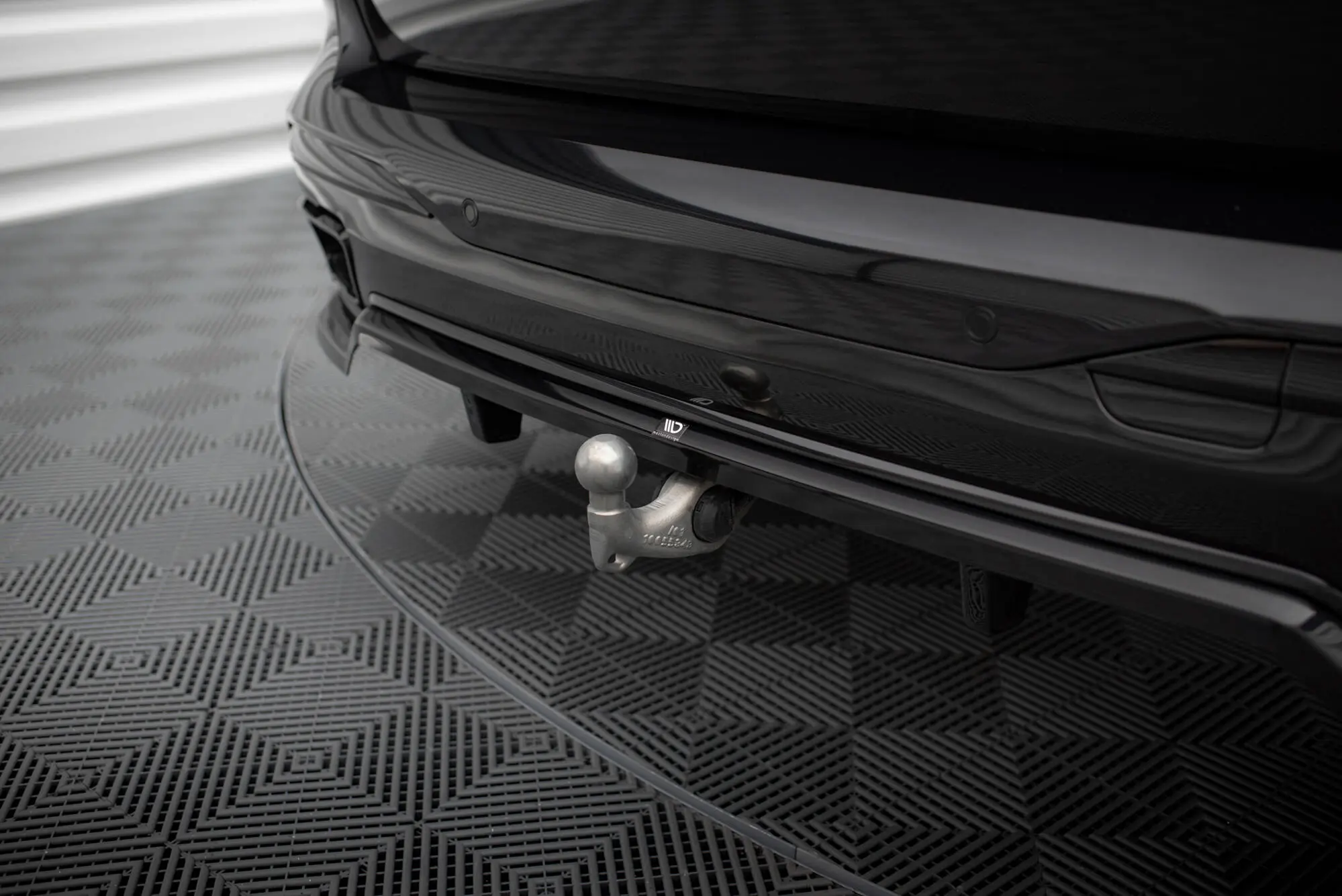Baksplitter med diffuser BMW X7 (G07) M-Pack  LCI 2022 -> | Glossy Black Edition – bilde 3