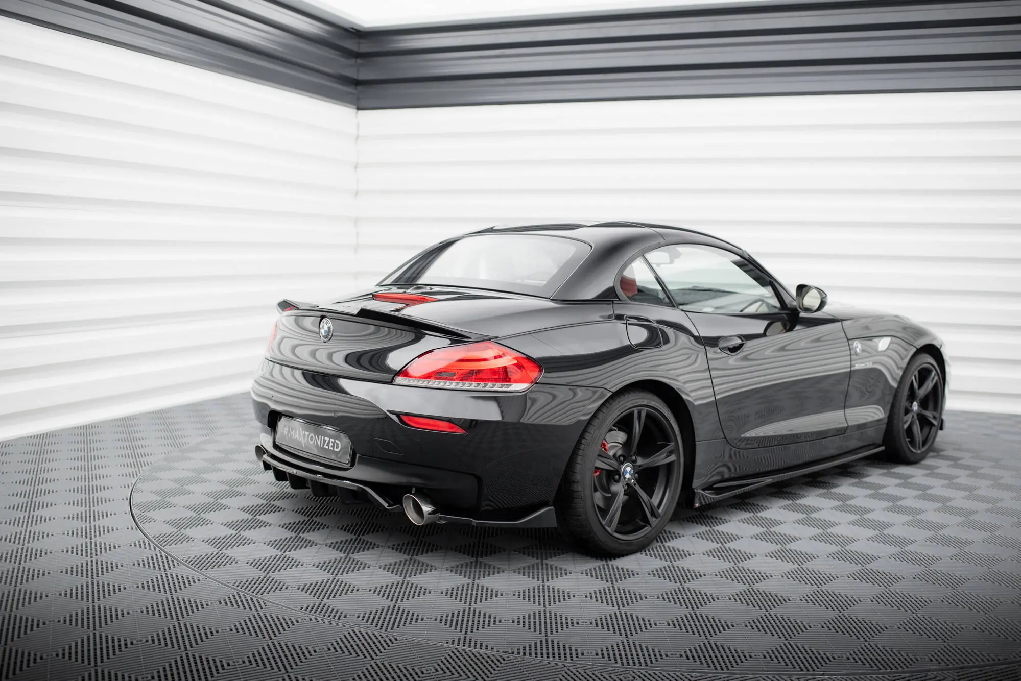 Baksplitter med diffuser BMW Z4 (E89) M-Pakke facelift 2013 - 2018 | Glossy Black Edition – bilde 3