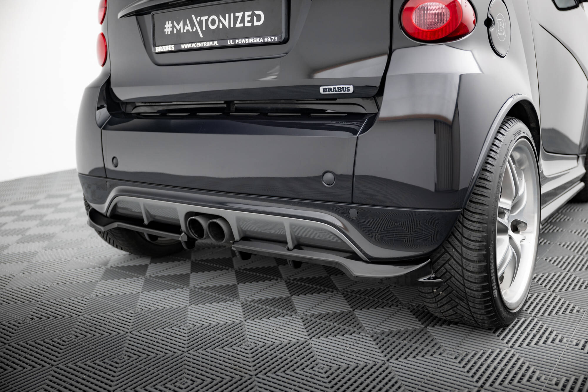 Baksplitter med diffuser Brabus Smart Fortwo (C451) Facelift 2012 - 2014  | Glossy Black Edition
