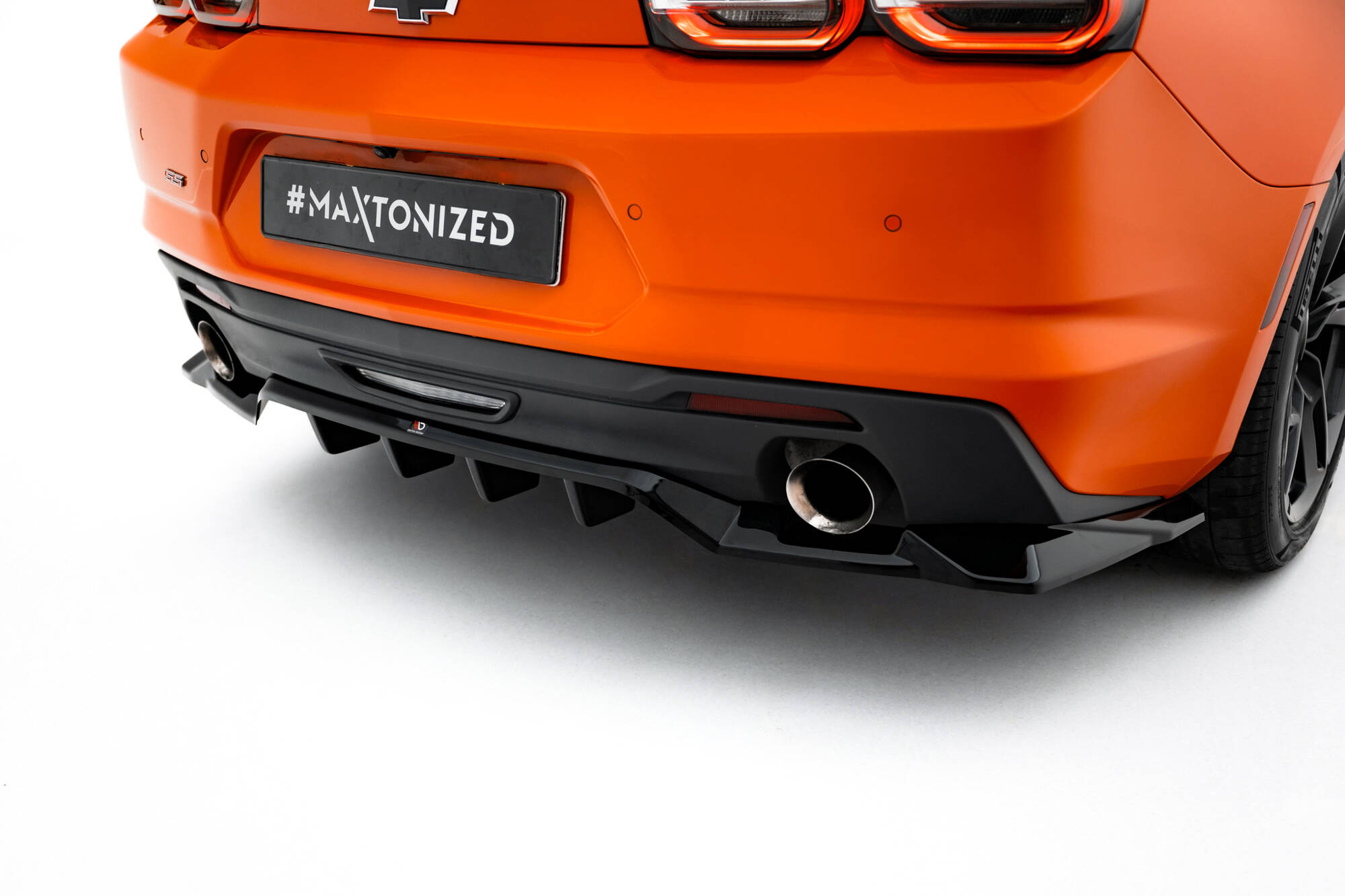 Baksplitter med diffuser Chevrolet Camaro SS VI Facelift 2018 - 2023 | Glossy Black Edition – bilde 2