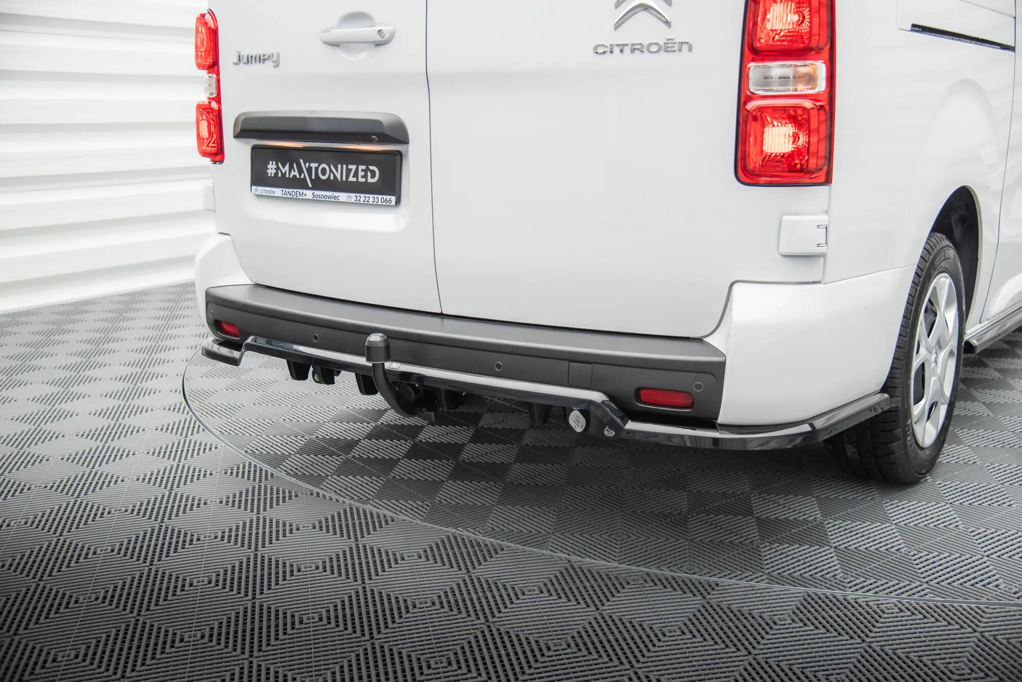 Baksplitter med diffuser Citroen Jumpy mk3 2016 - > | Glossy Black Edition
