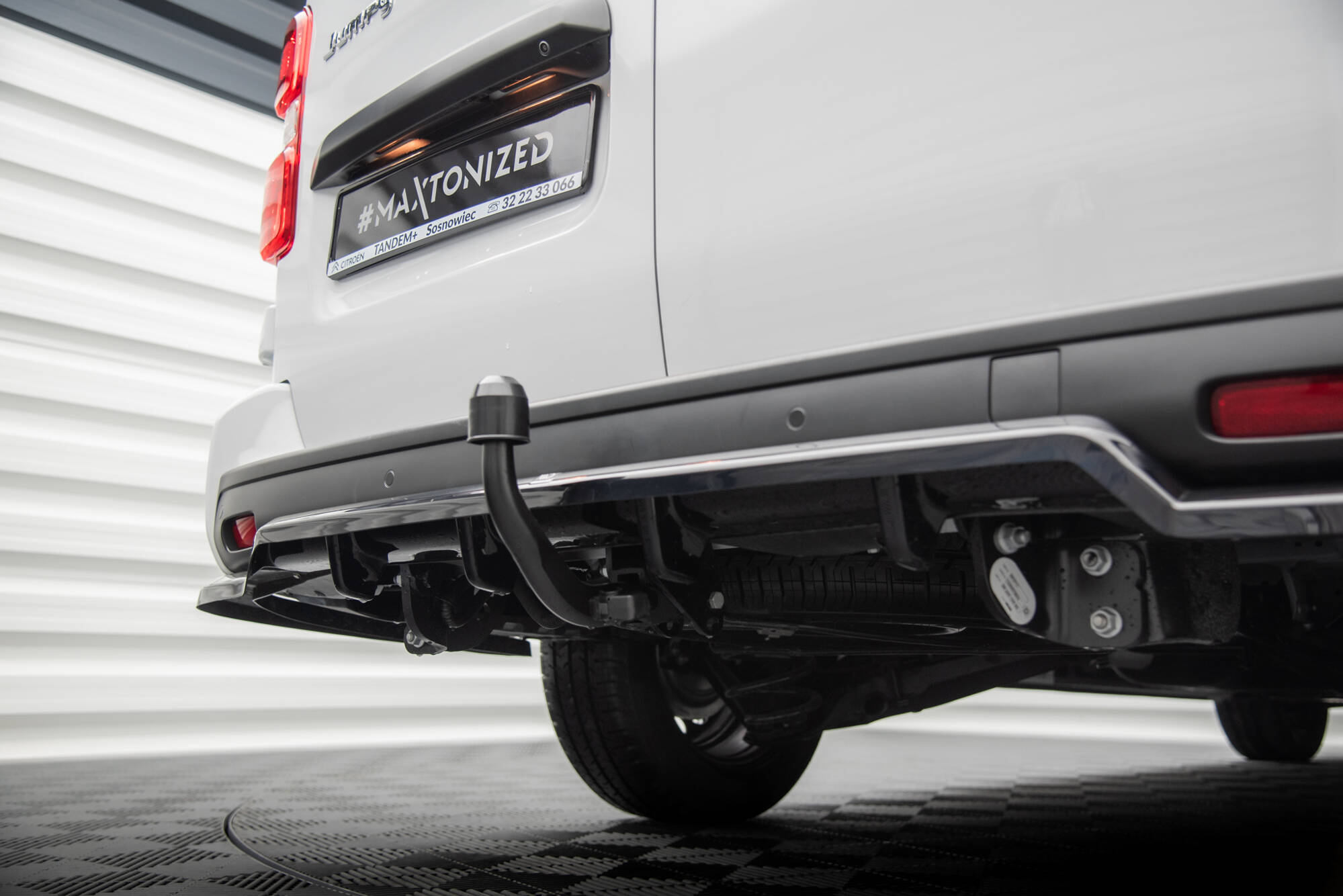 Baksplitter med diffuser Citroen Jumpy mk3 2016 - > | Glossy Black Edition – bilde 3