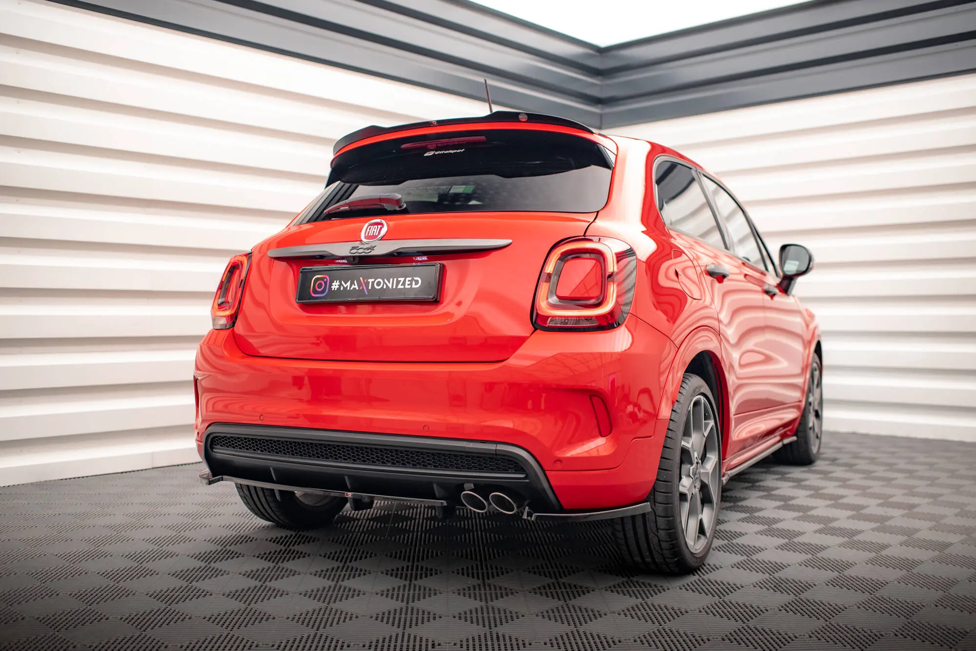 Baksplitter med diffuser Fiat 500X Sport Facelift 2018 - 2024 | Glossy Black Edition – bilde 5
