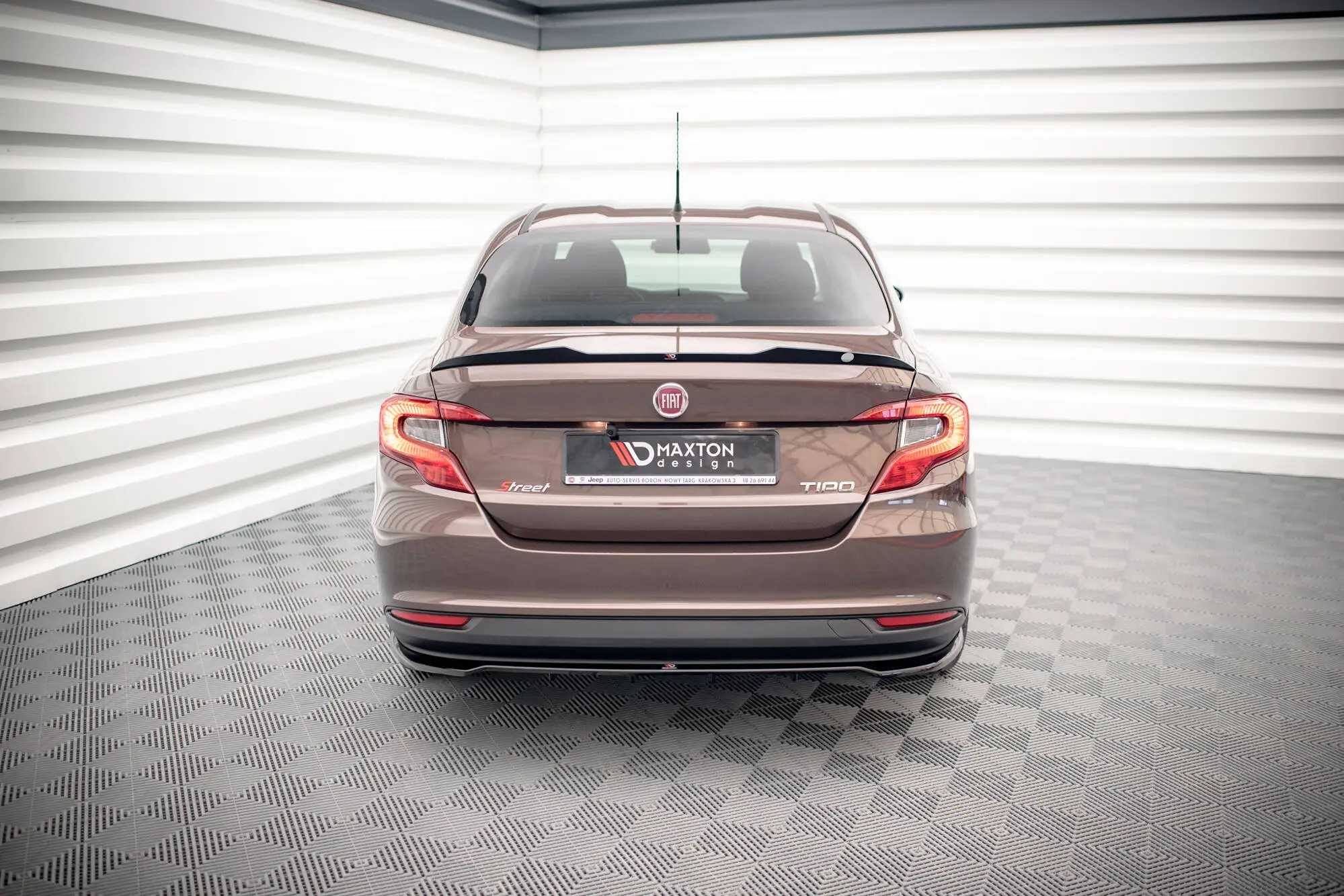 Baksplitter med diffuser Fiat Tipo S Sedan Mk1 2015 - 2020 | Glossy Black Edition – bilde 2