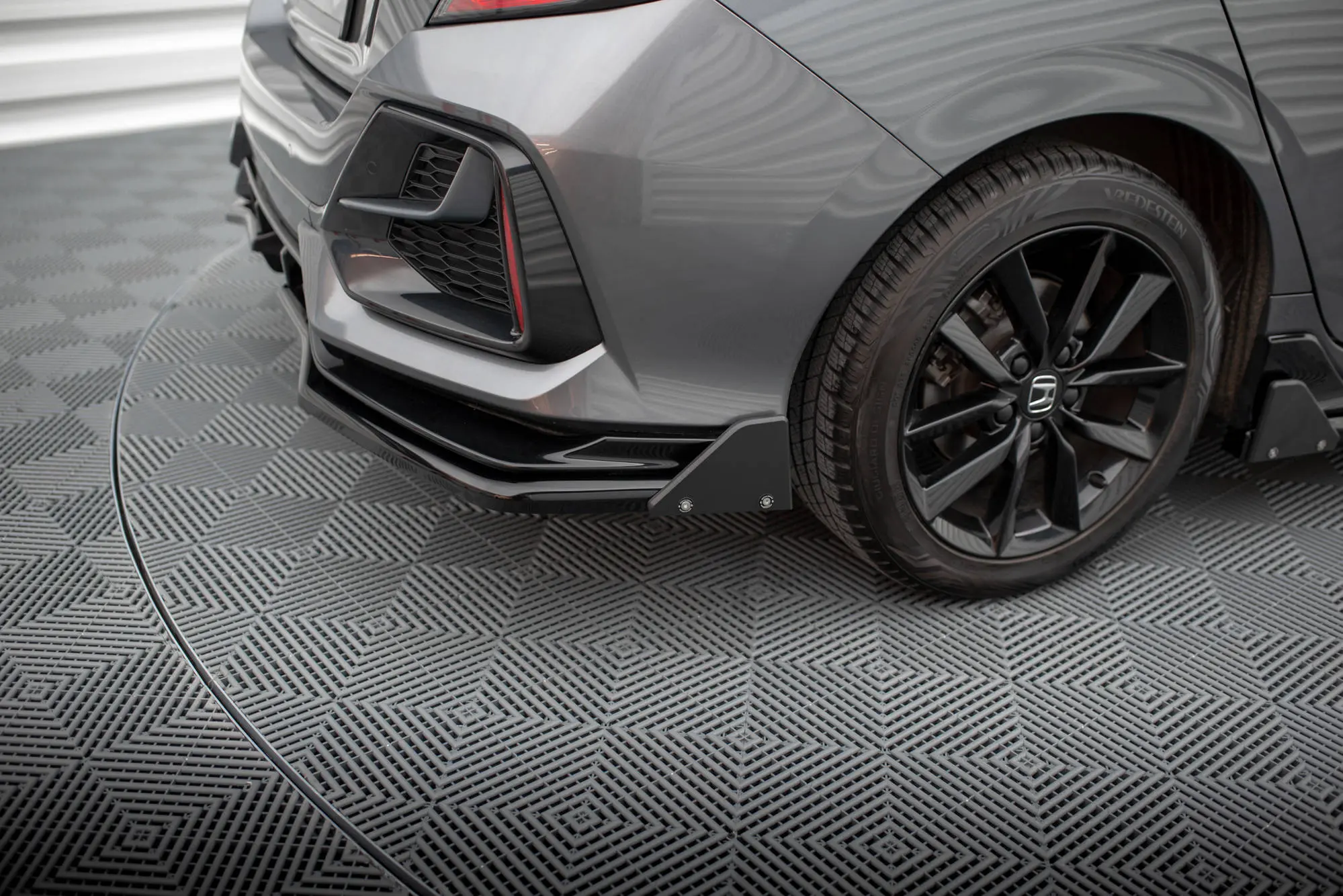Baksplitter med diffuser + flopper Honda Civic Sport Mk10 2020-2023 | Glossy Black Edition – bilde 3