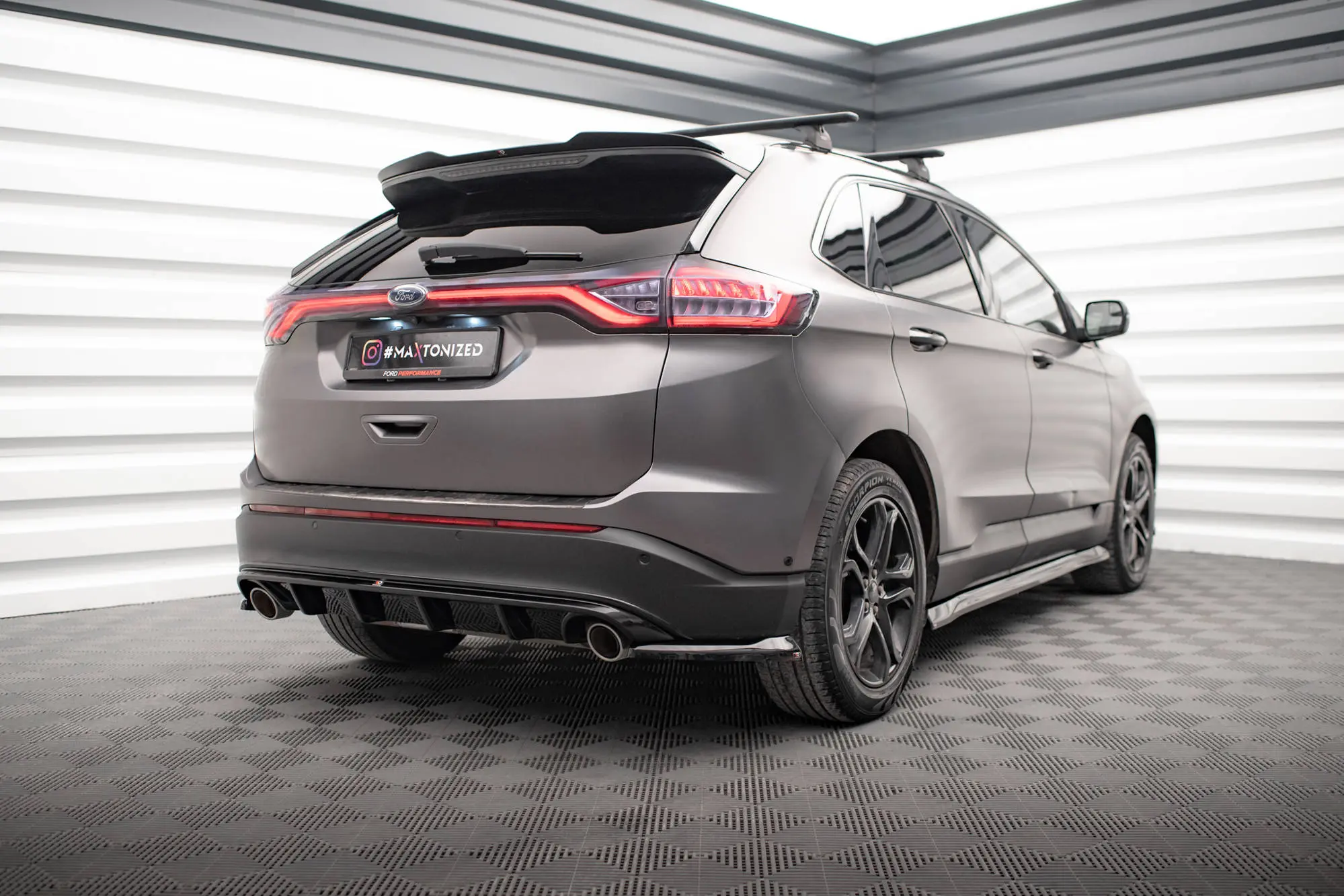 Baksplitter med diffuser Ford Edge II 2014-2019 | Glossy Black Edition – bilde 4