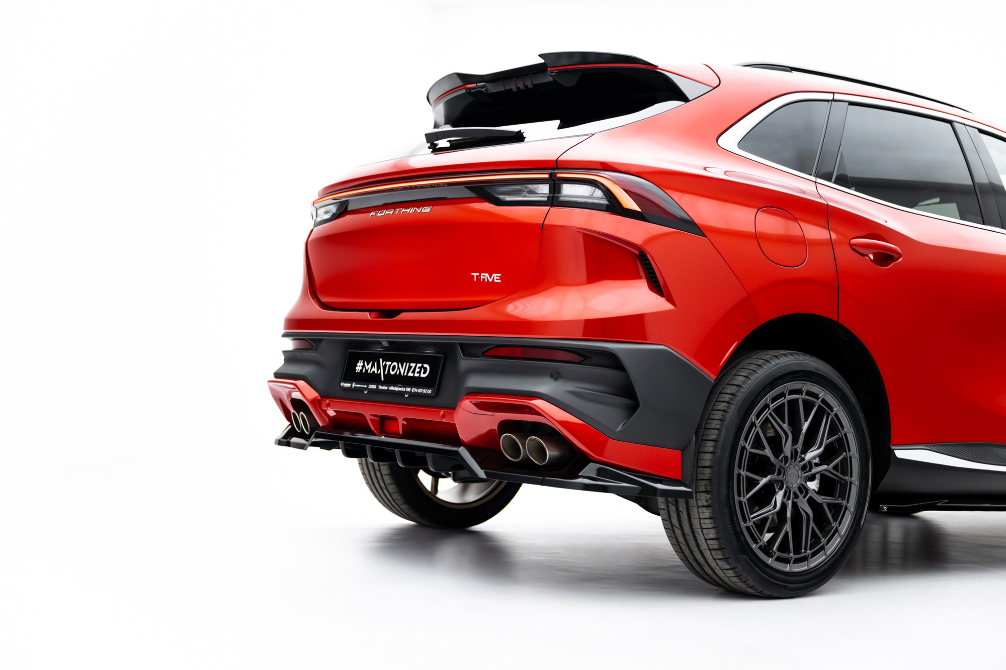 Baksplitter med diffuser Forthing T-Five I 2023 -> | Glossy Black Edition – bilde 5