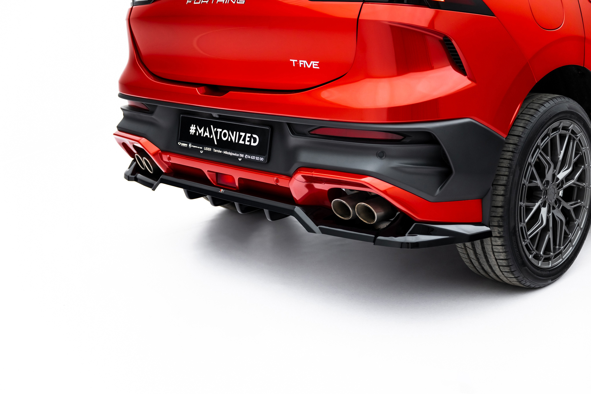 Baksplitter med diffuser Forthing T-Five I 2023 -> | Glossy Black Edition – bilde 6