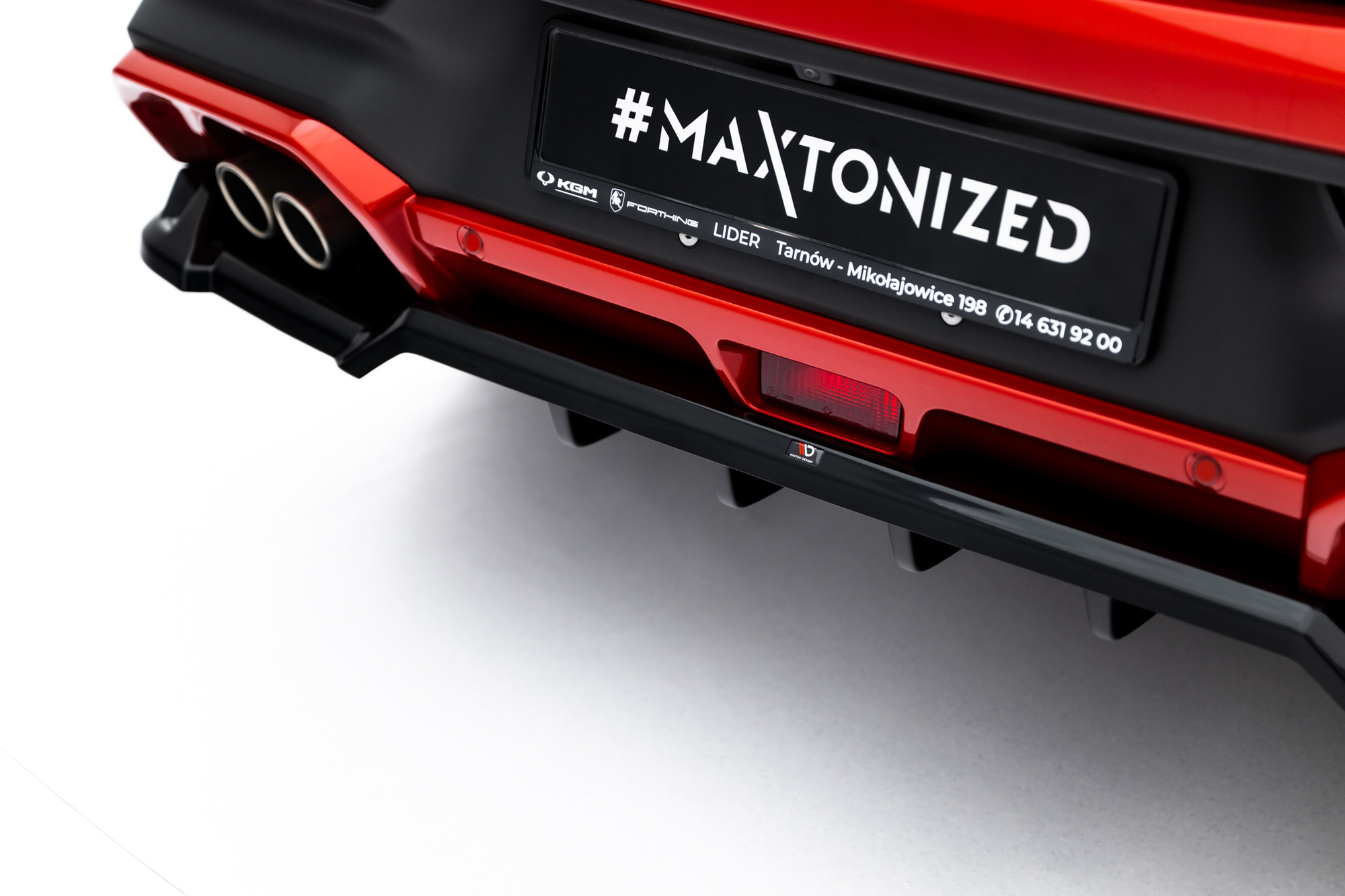 Baksplitter med diffuser Forthing T-Five I 2023 -> | Glossy Black Edition – bilde 7