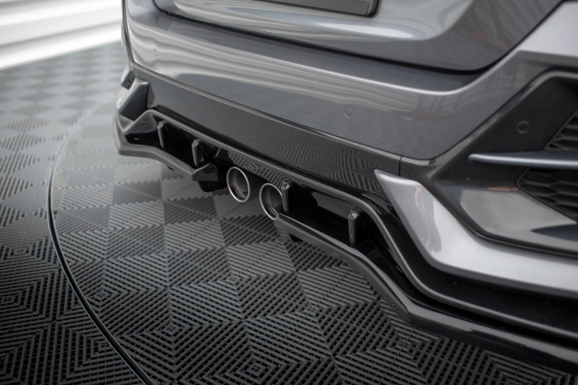 Baksplitter med diffuser Honda Civic Sport Mk10 2020-2023 | Glossy Black Edition – bilde 3