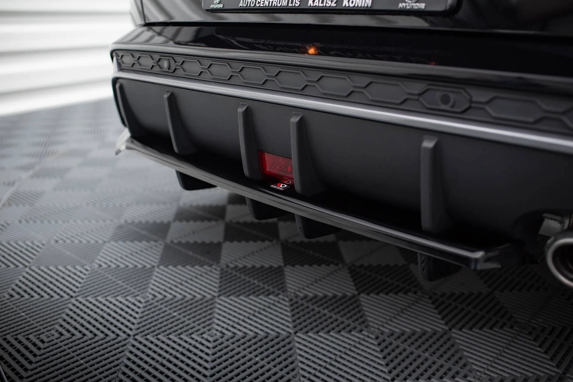 Baksplitter med diffuser Hyundai Kona II N-Line 2022 ->  | Glossy Black Edition – bilde 3