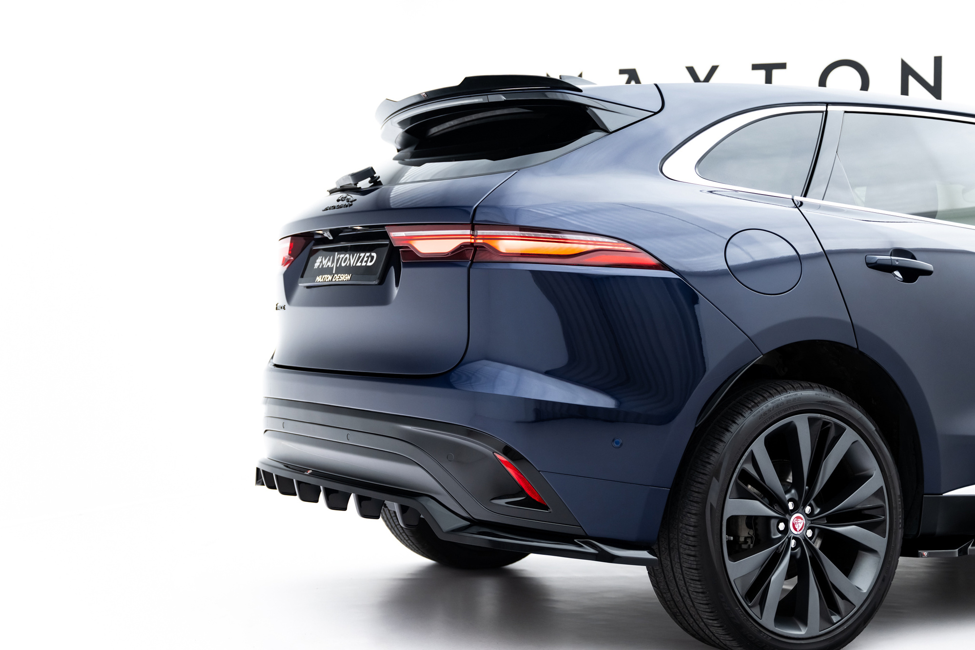 Baksplitter med diffuser Jaguar F-Pace (X761) Facelift 2020 -> | Glossy Black Edition – bilde 4