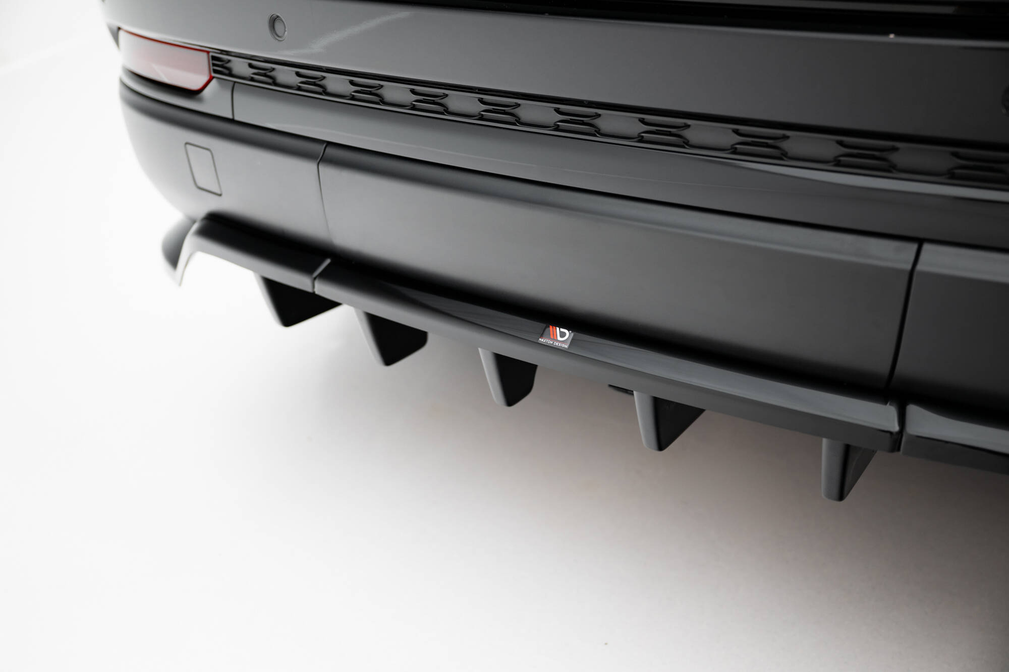 Baksplitter med diffuser Jeep Grand Cherokee Trailhawk V 2021 -> | Glossy Black Edition – bilde 6