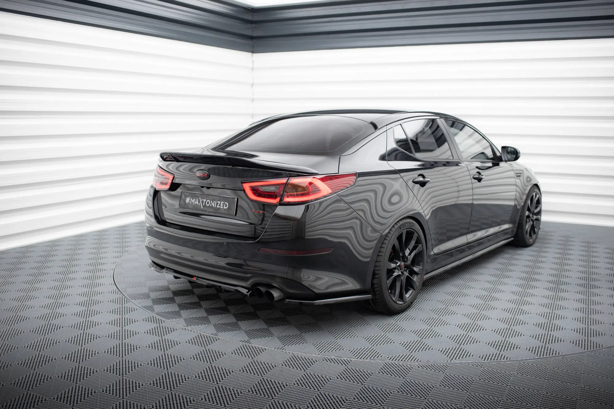 Baksplitter med diffuser Kia Optima mk3 2010 - 2013 | Glossy Black Edition – bilde 8