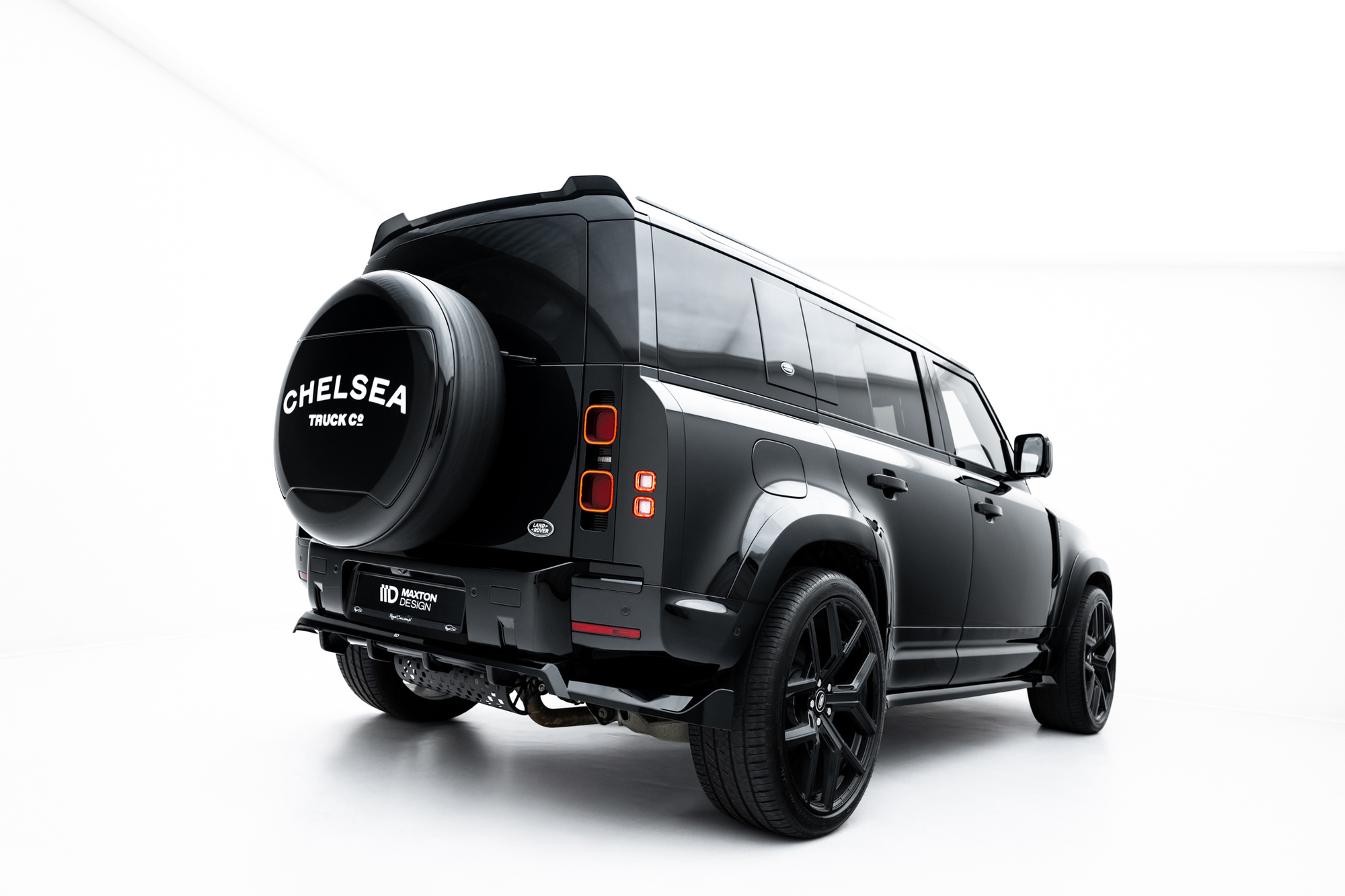Baksplitter med diffuser Land Rover Defender IV 2020 -> | Glossy Black Edition