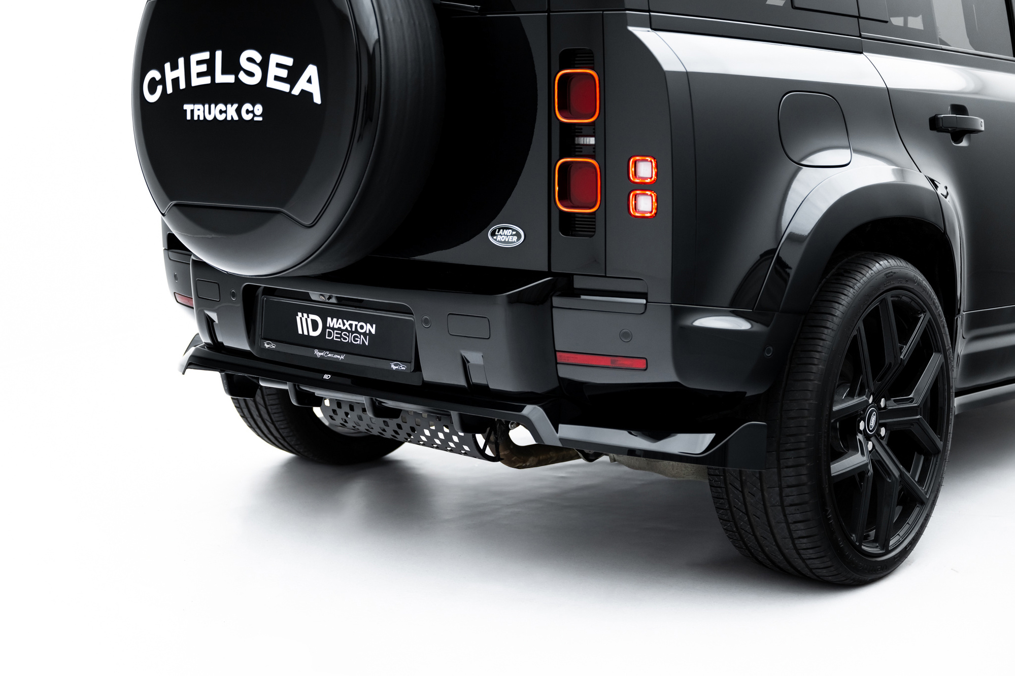 Baksplitter med diffuser Land Rover Defender IV 2020 -> | Glossy Black Edition – bilde 2