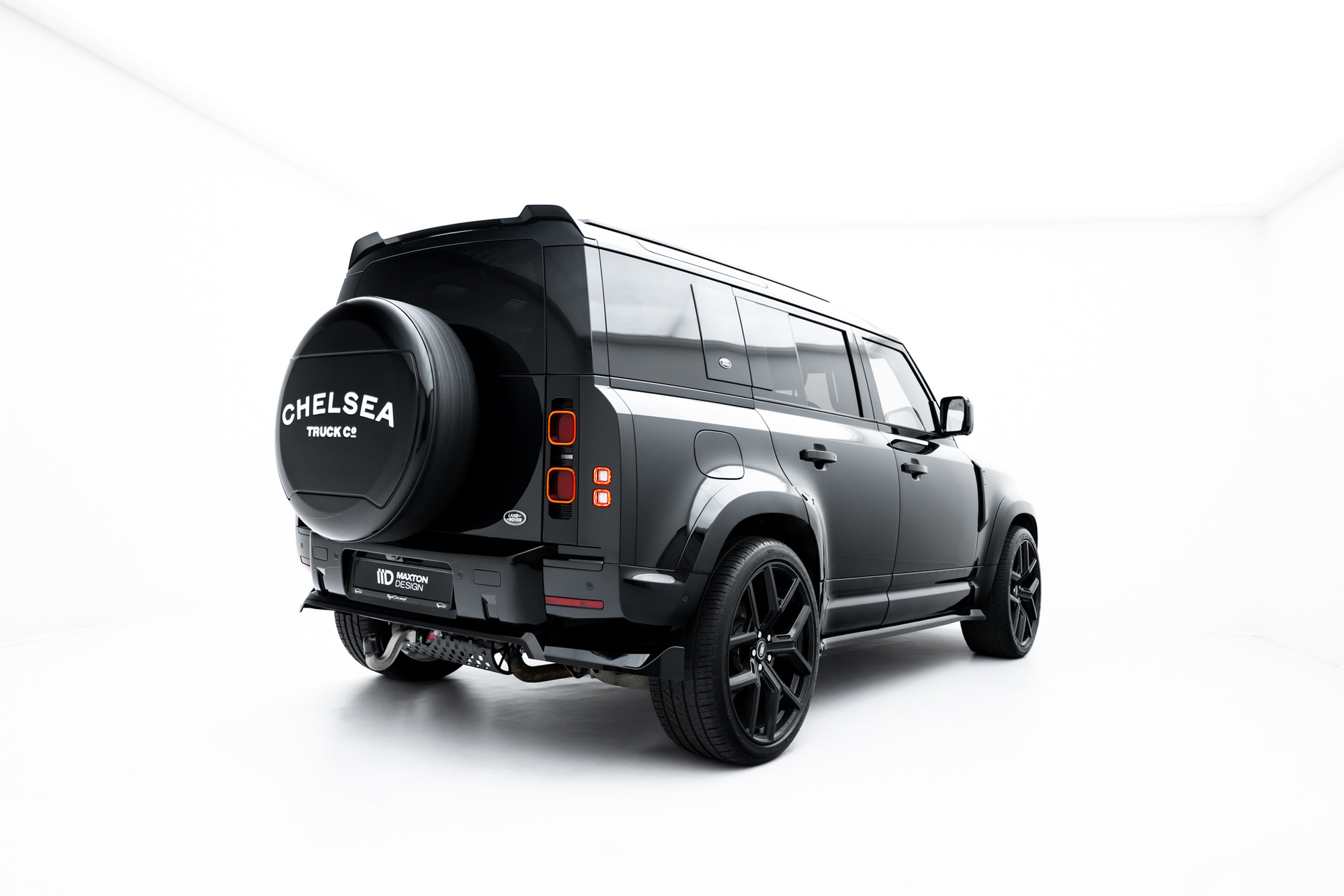 Baksplitter med diffuser Land Rover Defender IV 2020 -> | Glossy Black Edition – bilde 7