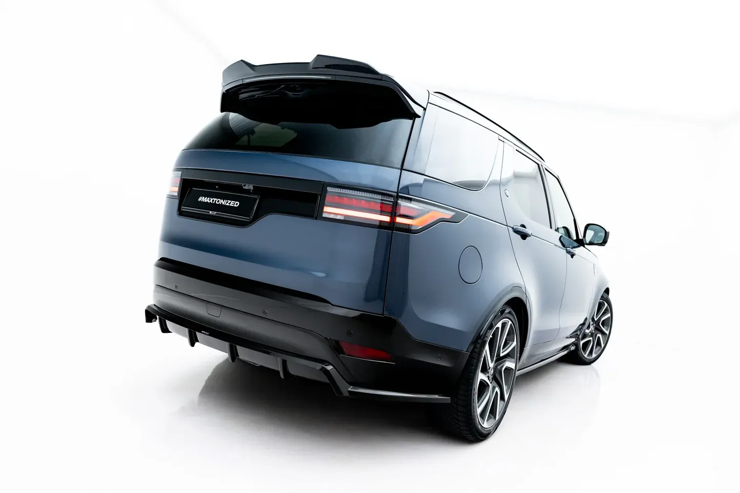 Baksplitter med diffuser Land Rover Discovery HSE V Facelift 2021 -> | Glossy Black Edition – bilde 2