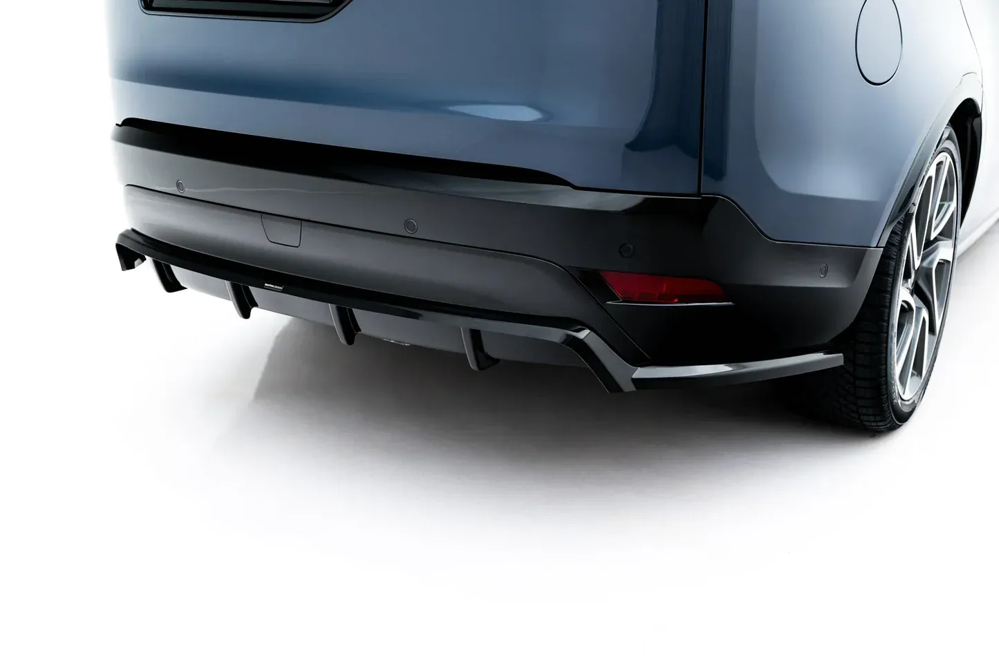 Baksplitter med diffuser Land Rover Discovery HSE V Facelift 2021 -> | Glossy Black Edition – bilde 5