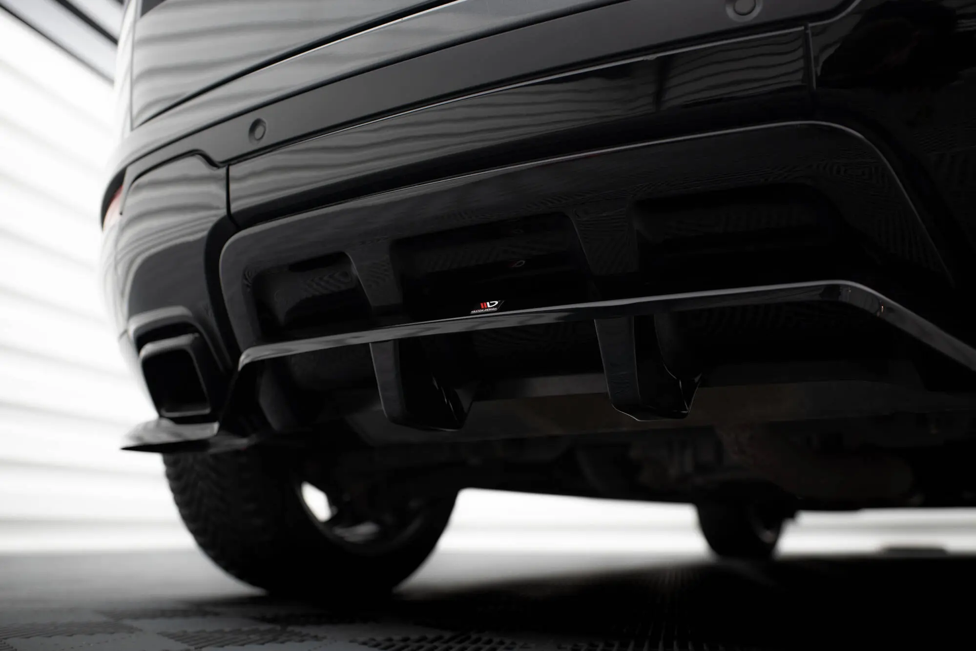 Baksplitter med diffuser Land Rover Range Rover Evoque I Facelift 2015 - 2018 | Glossy Black Edition – bilde 5