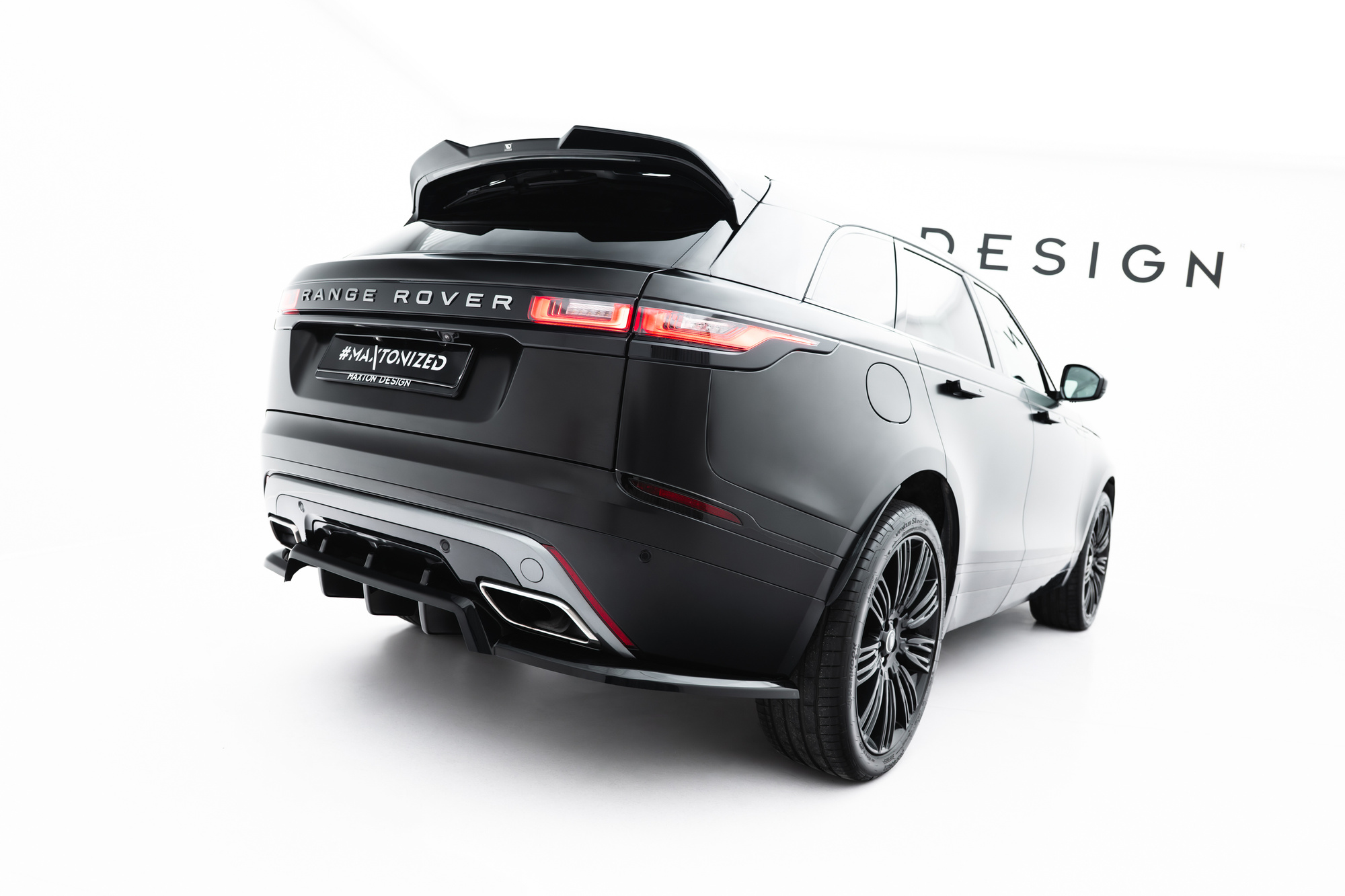 Baksplitter med diffuser Land Rover Range Rover Velar R-Dynamic I 2017 -  2023 | Glossy Black Edition V3