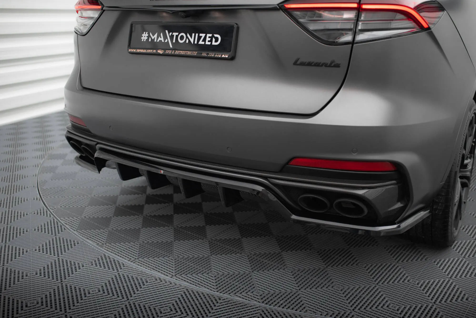 Baksplitter med diffuser Maserati Levante Trofeo 2016 - > | Glossy Black Edition – bilde 6