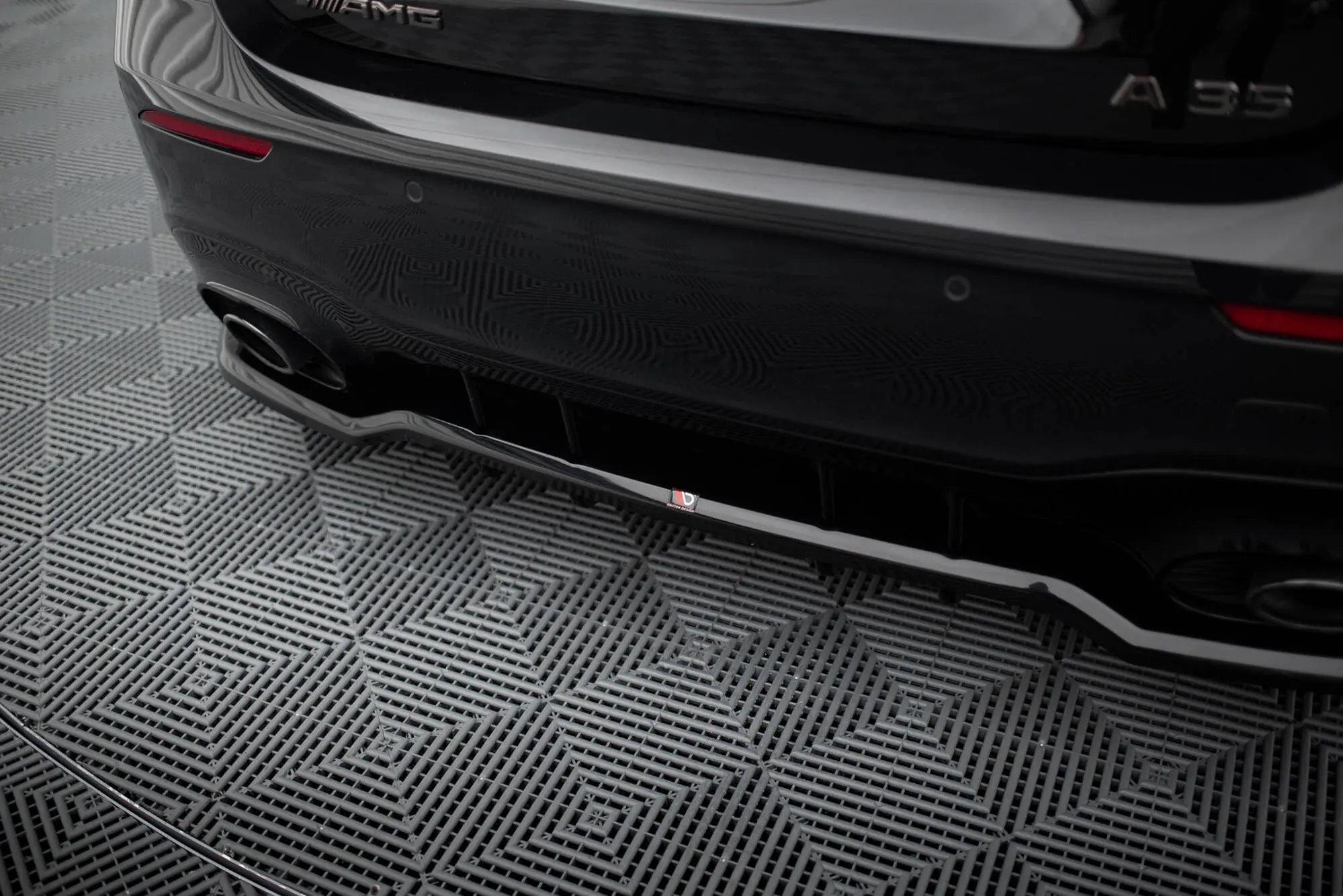 Baksplitter med diffuser Mercedes-AMG A35 (W177) facelift 2023 - > | Glossy Black Edition