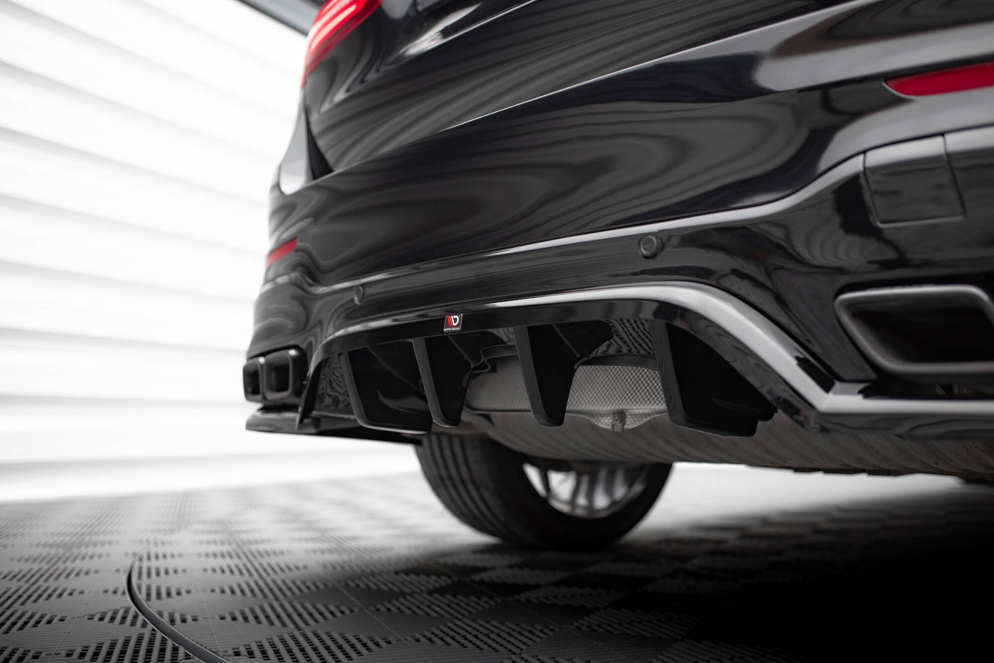 Baksplitter med diffuser Mercedes-AMG GLC 63 (X253) 2015 - 2019 | V.1 Glossy Black Edition – bilde 4