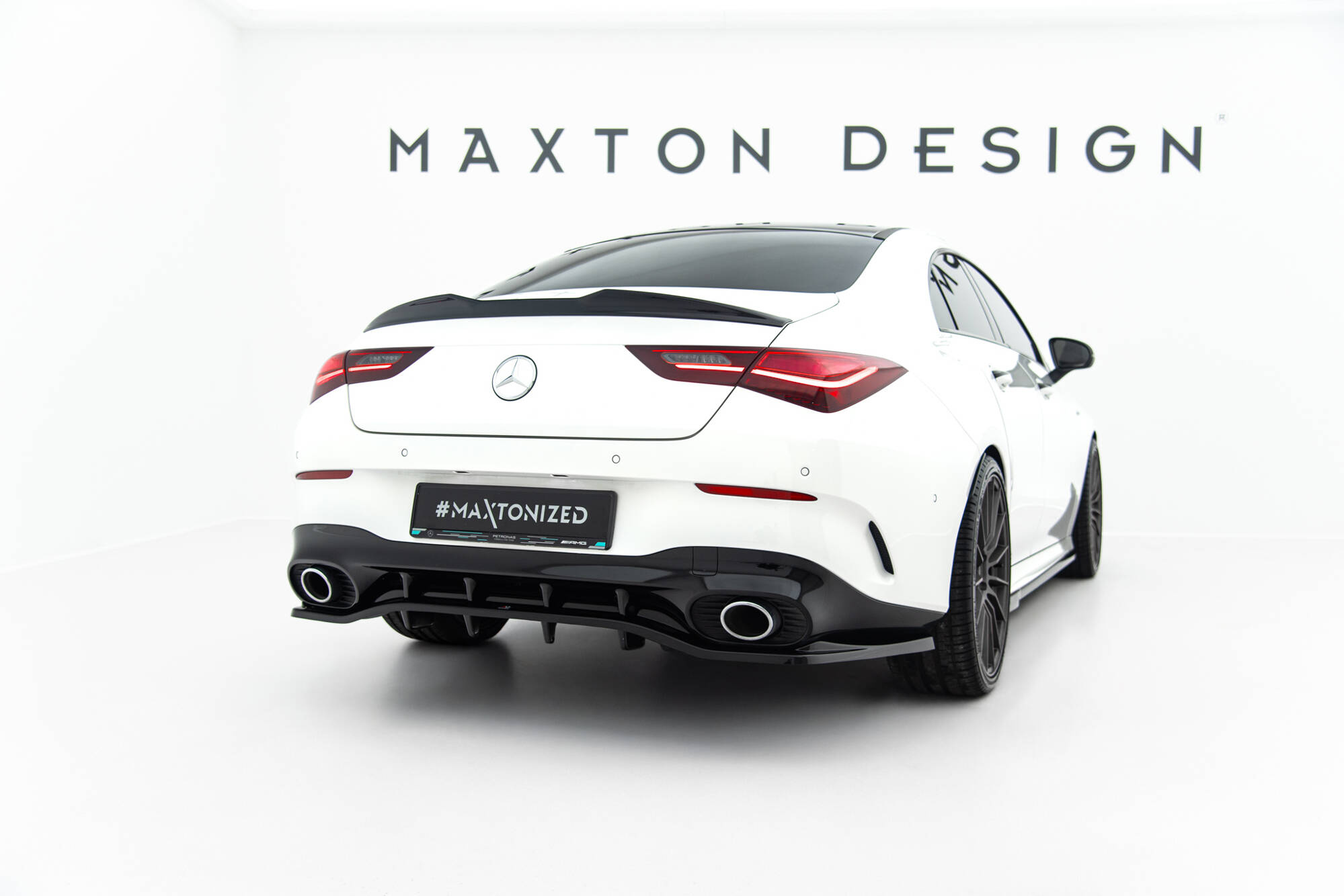 Baksplitter med diffuser Mercedes-Benz AMG CLA (35/45) (C118/X118) Facelift 2023 - 2025  | Glossy Black Edition – bilde 2