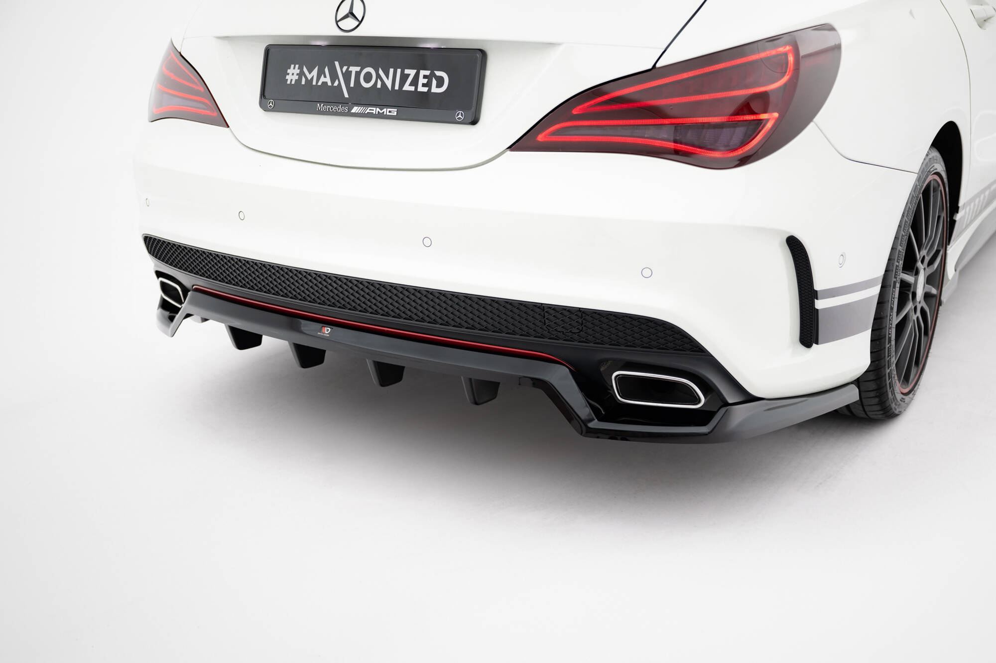 Baksplitter med diffuser Mercedes-Benz AMG CLA (C117/X117) 2013 - 2017  | Glossy Black Edition – bilde 2