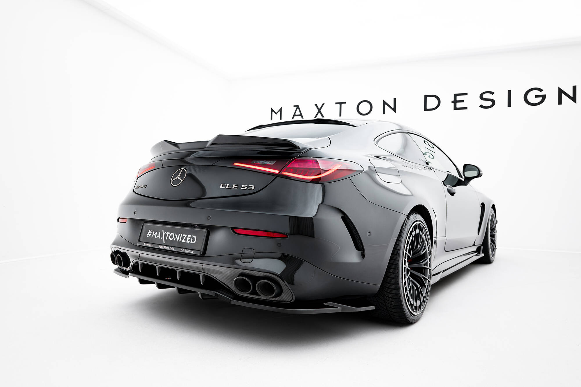 Baksplitter med diffuser Mercedes-Benz AMG CLE 53 (C236) 2023 -> | Glossy Black Edition