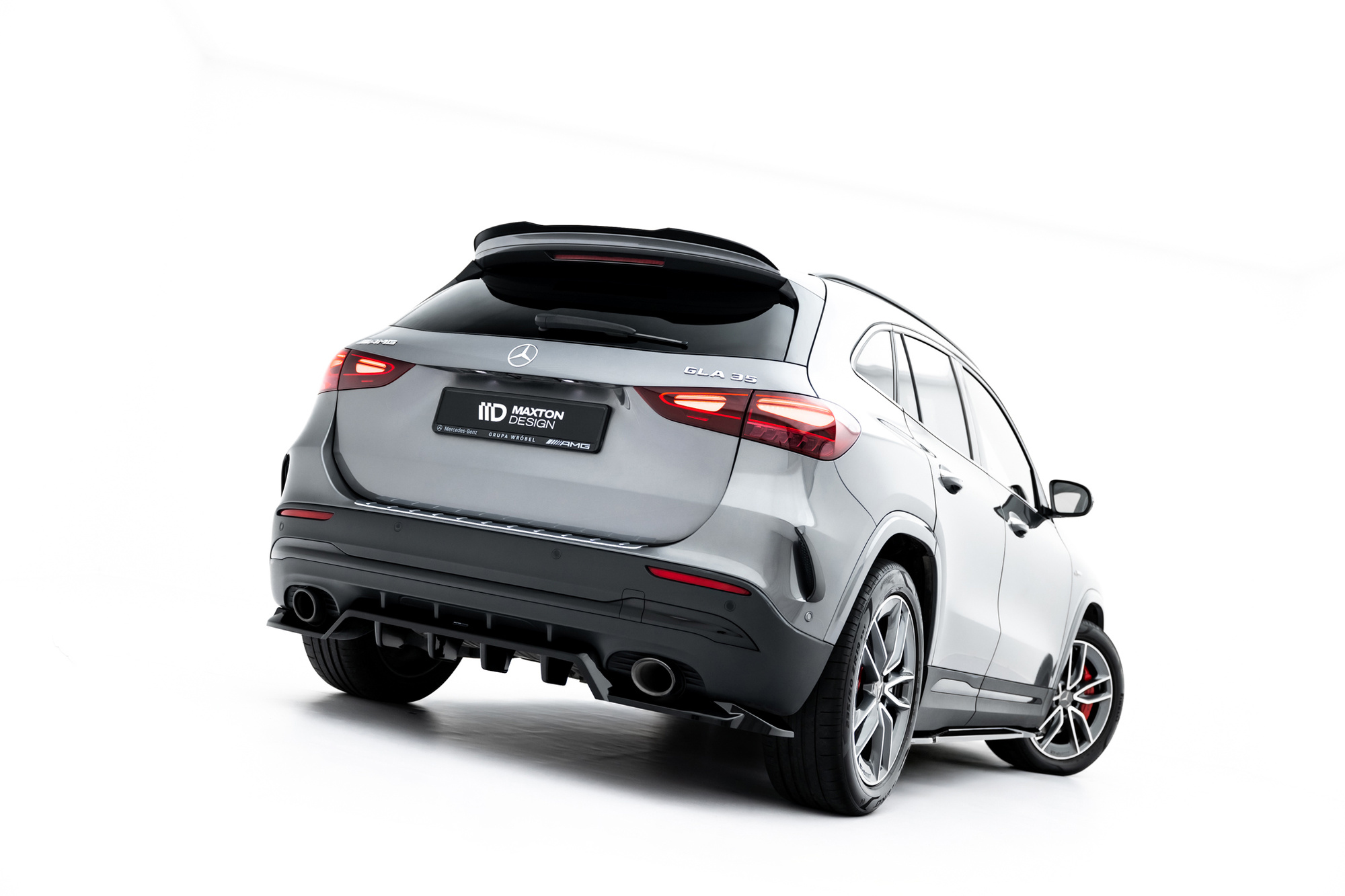 Baksplitter med diffuser Mercedes-Benz AMG GLA 35 (H247) Facelift 2024 -> | Glossy Black Edition