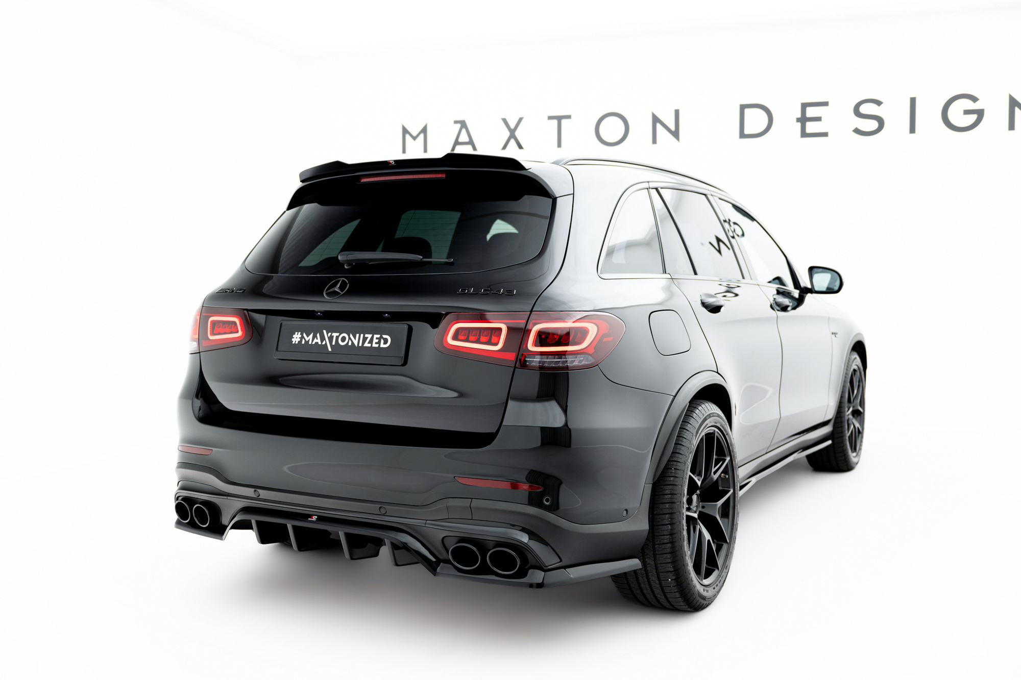 Baksplitter med diffuser Mercedes-Benz AMG GLC 43 (X253) Facelift 2019 - 2022   | Glossy Black Edition