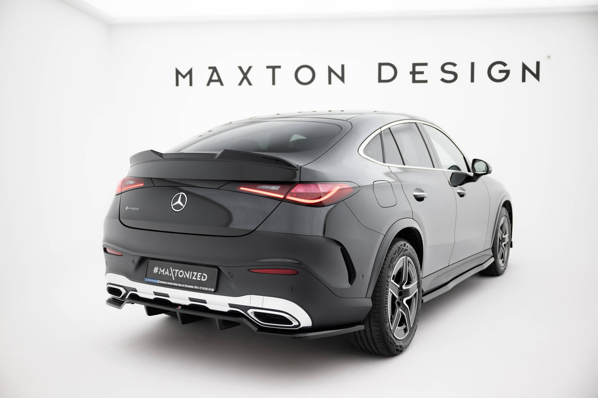 Baksplitter med diffuser Mercedes-Benz AMG GLC (C254) 2023 ->  | Glossy Black Edition