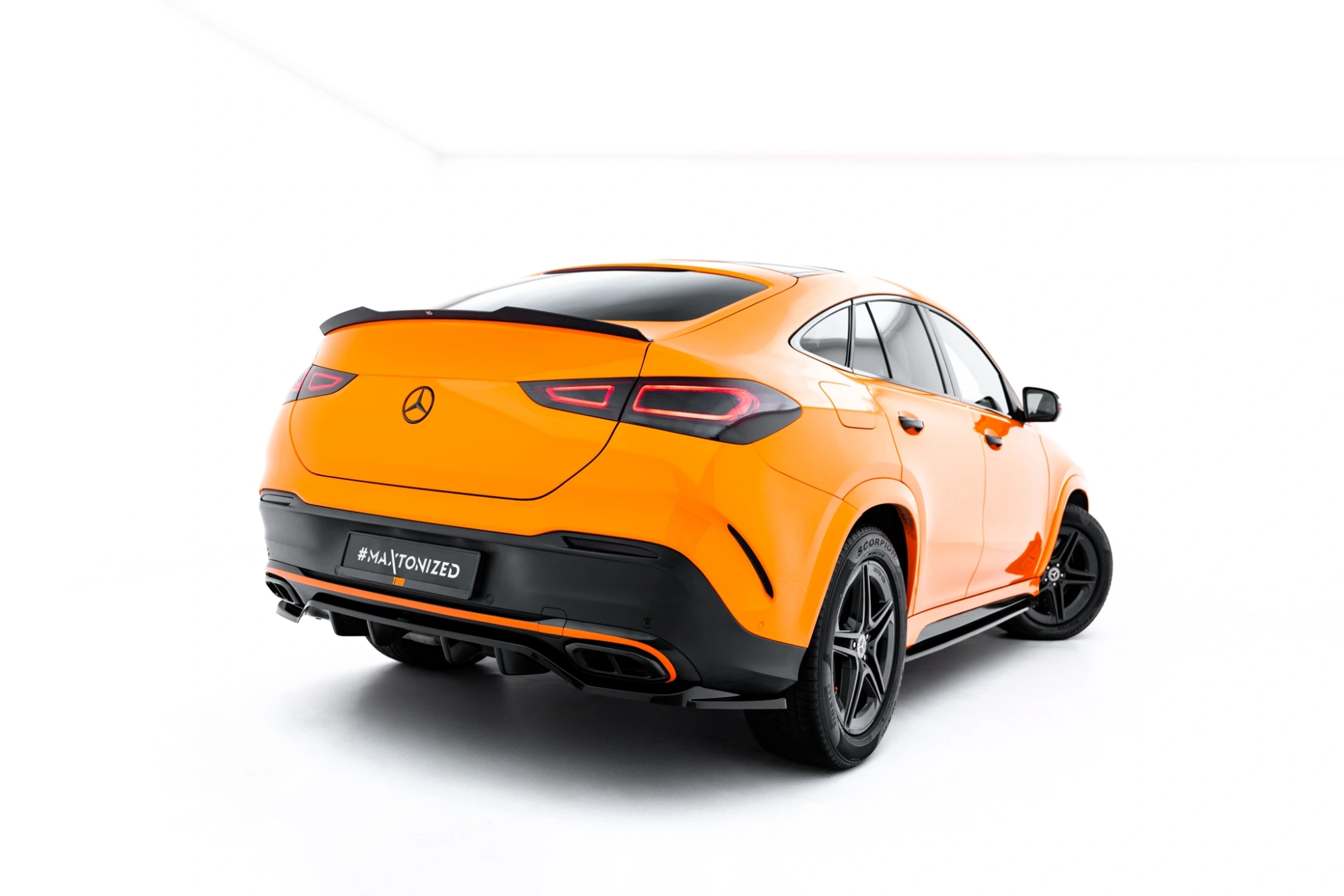 Baksplitter med diffuser Mercedes-Benz AMG GLE (C167) 2019 ->  | Glossy Black Edition V2