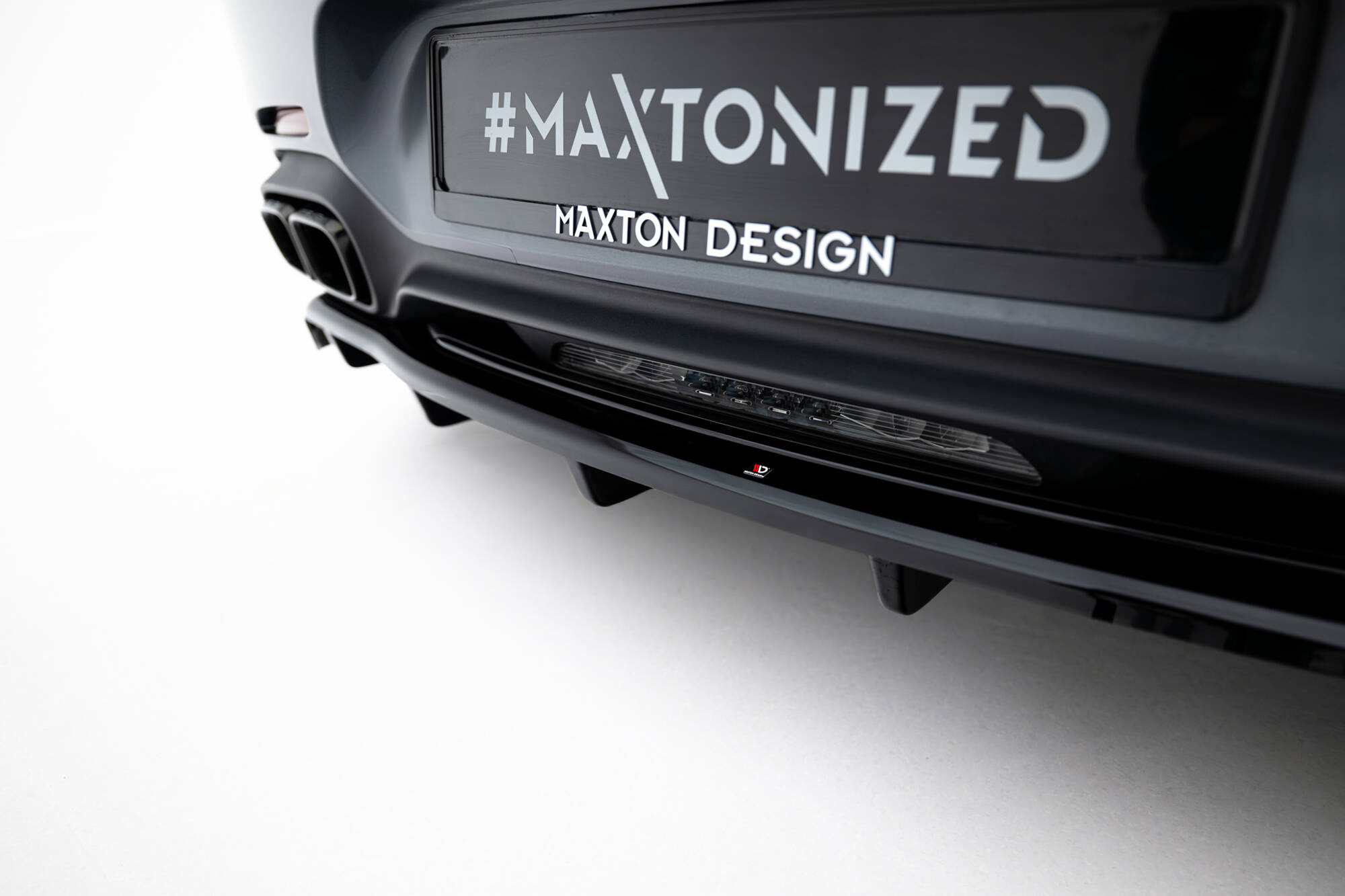 Baksplitter med diffuser Mercedes-Benz AMG GT C (C190) Facelift 2017 - 2023  | Glossy Black Edition – bilde 3