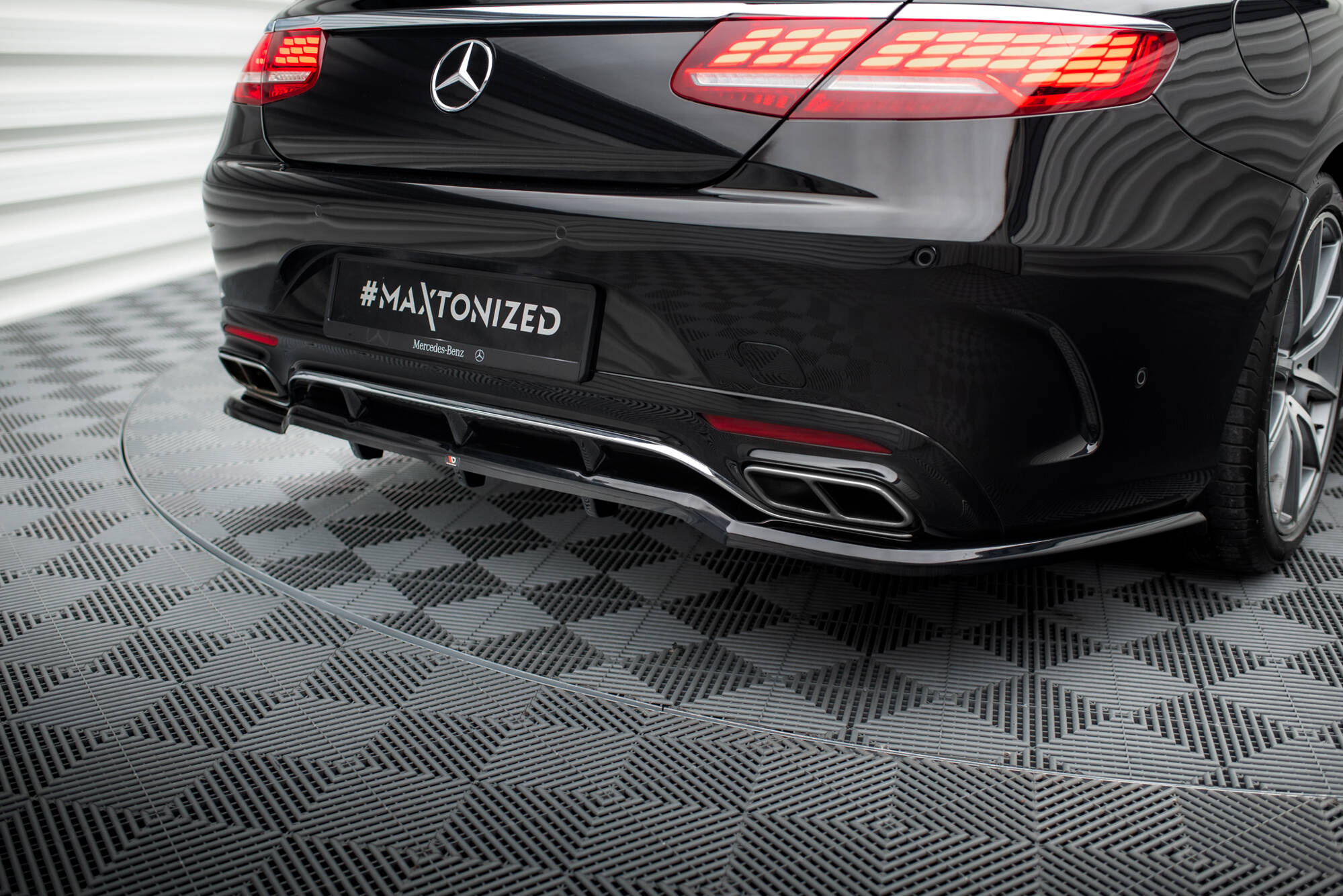 Baksplitter med diffuser Mercedes-Benz AMG S (C217) Facelift 2017 - 2020  | Glossy Black Edition – bilde 3