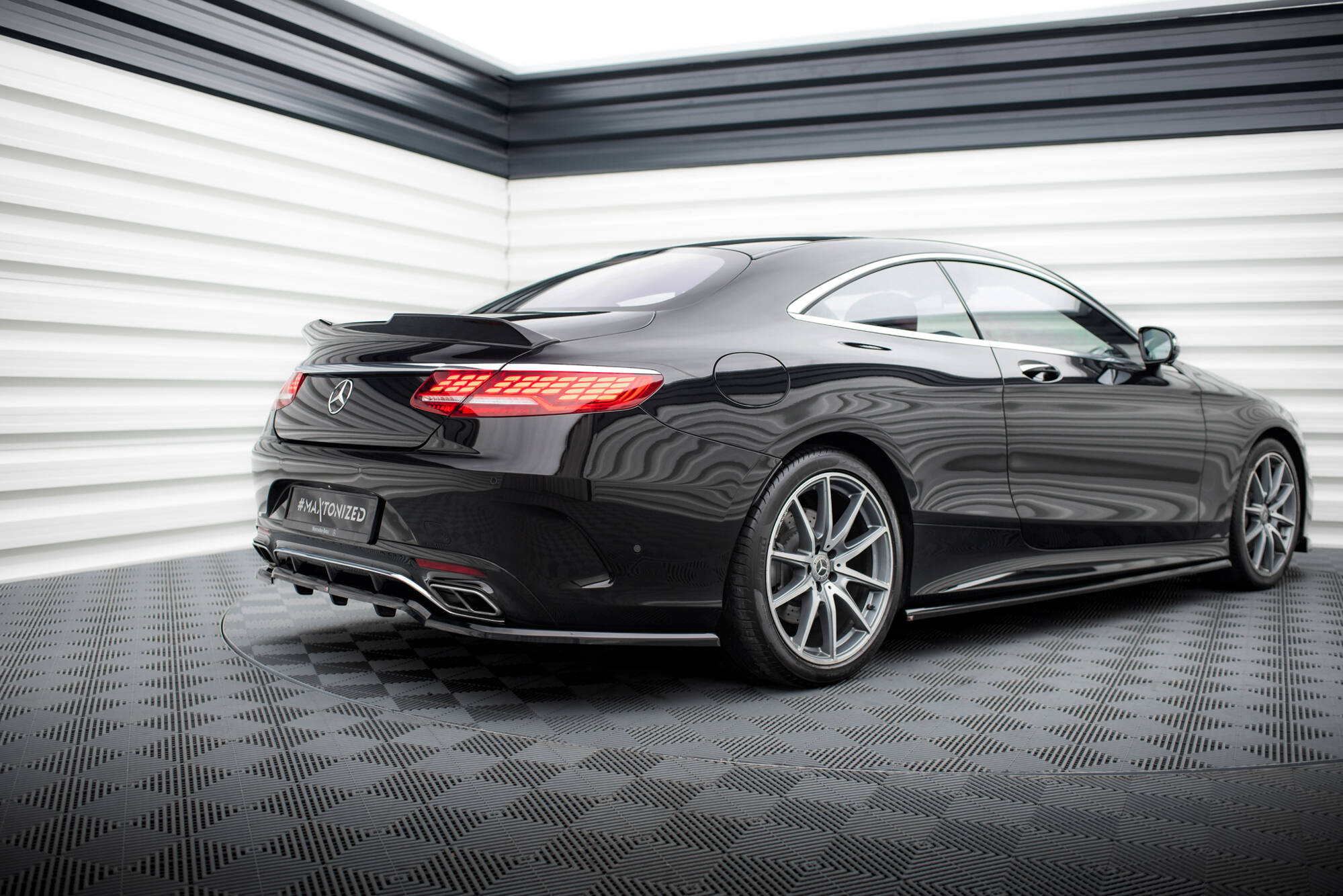 Baksplitter med diffuser Mercedes-Benz AMG S (C217) Facelift 2017 - 2020  | Glossy Black Edition – bilde 8