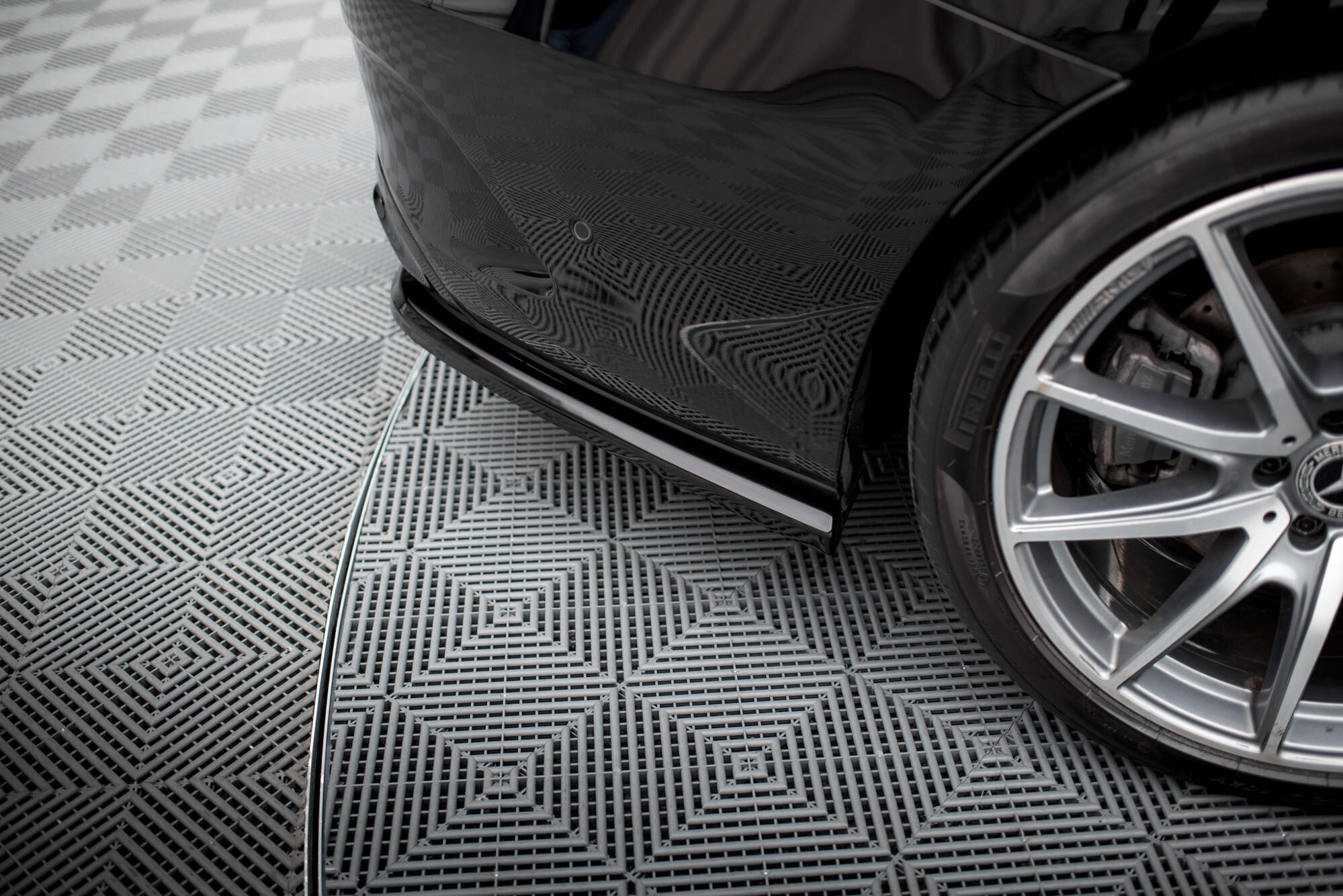 Baksplitter med diffuser Mercedes-Benz AMG S (C217) Facelift 2017 - 2020  | Glossy Black Edition – bilde 9
